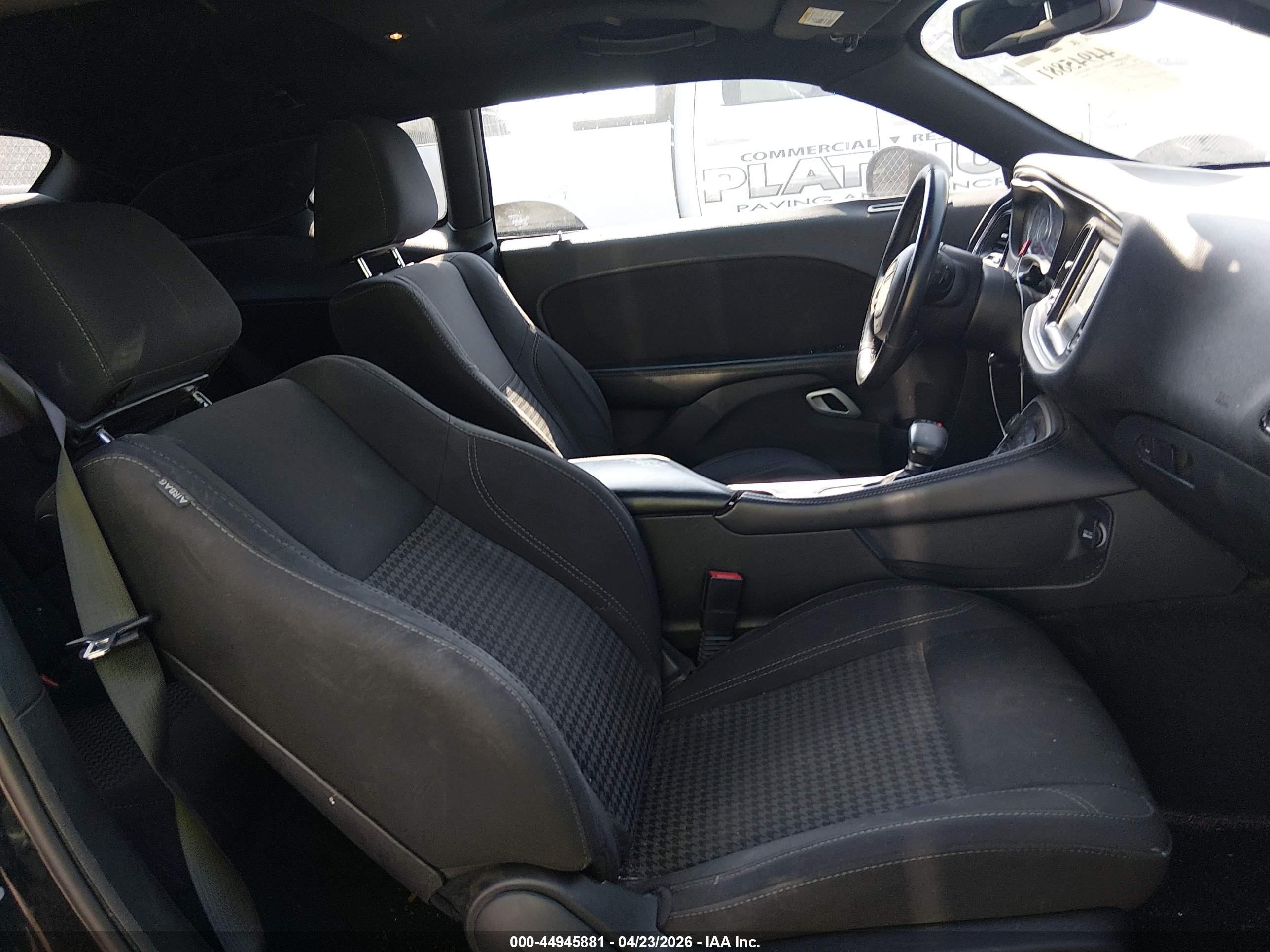 2015 Dodge Challenger Sxt Black vin: 2C3CDZAG4FH843080