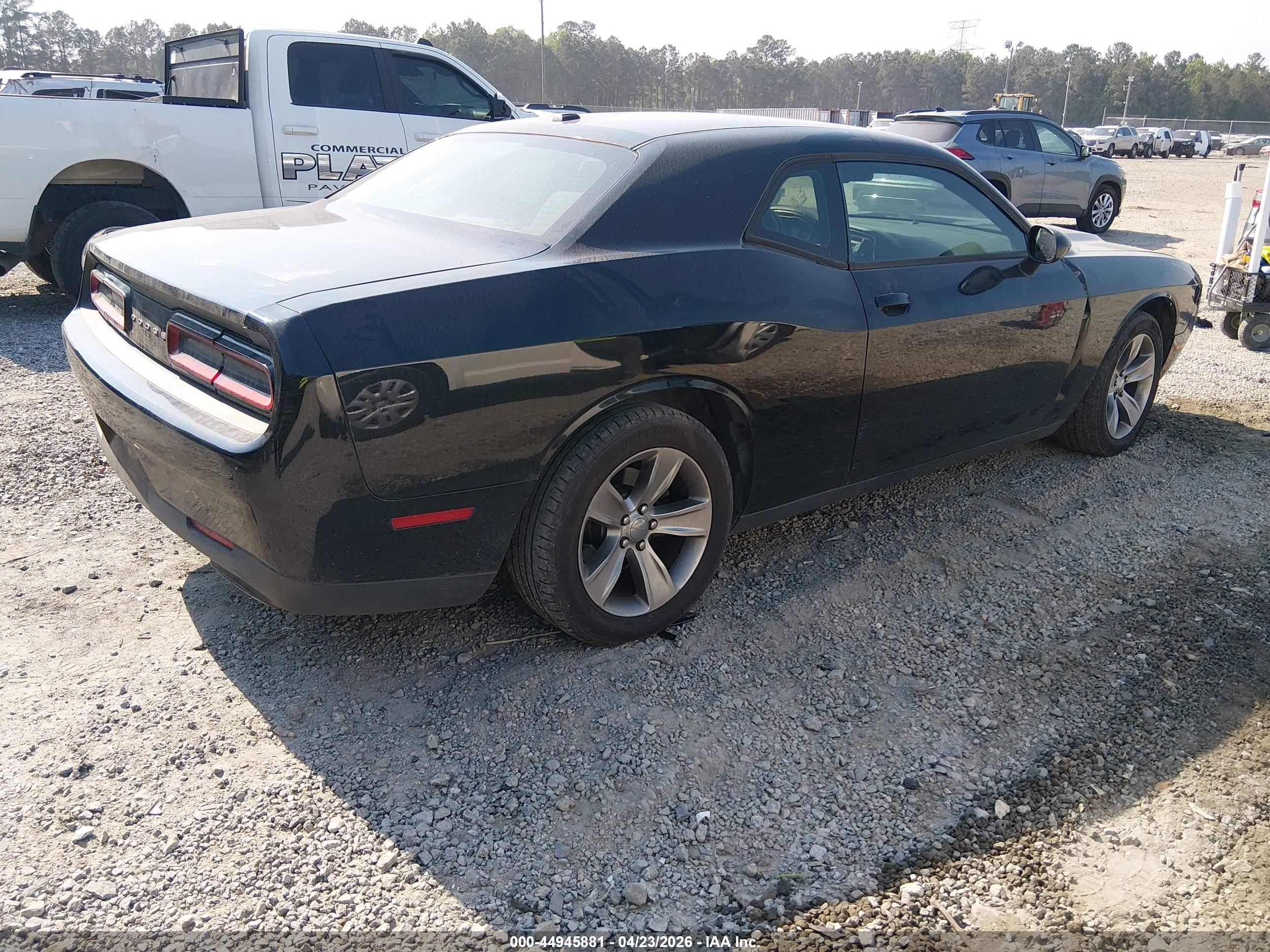2015 Dodge Challenger Sxt Black vin: 2C3CDZAG4FH843080