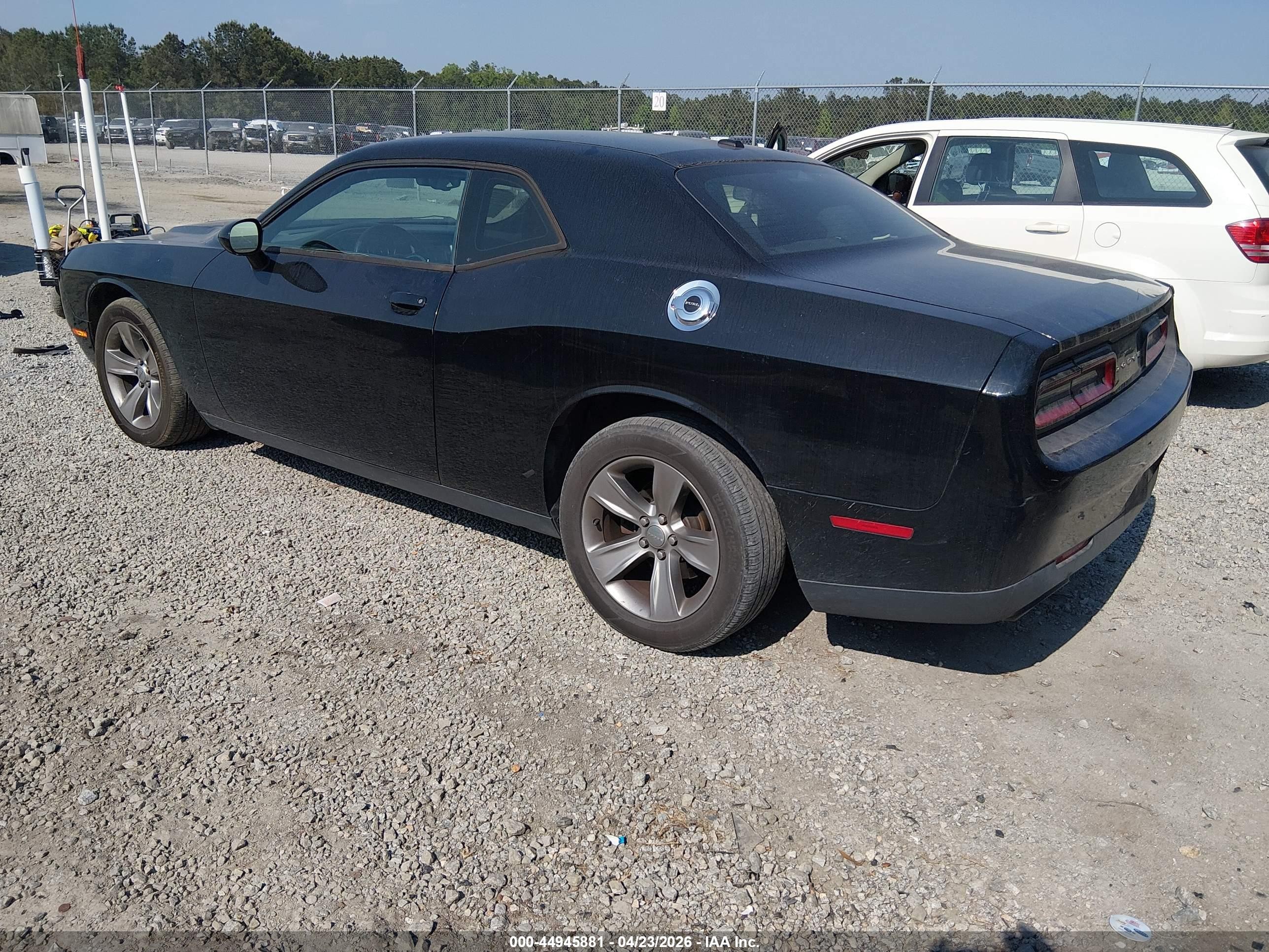 2015 Dodge Challenger Sxt Black vin: 2C3CDZAG4FH843080