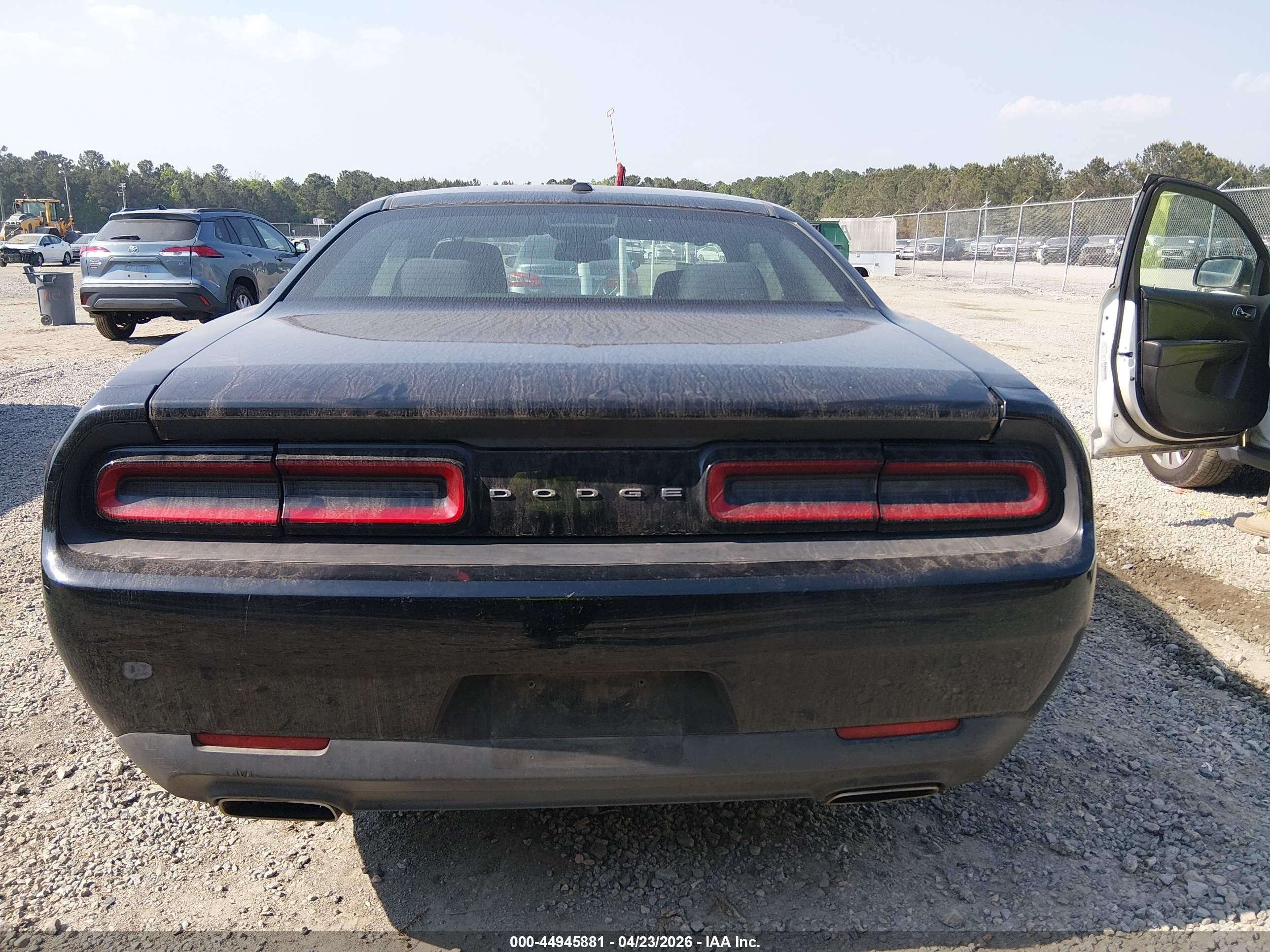 2015 Dodge Challenger Sxt Black vin: 2C3CDZAG4FH843080
