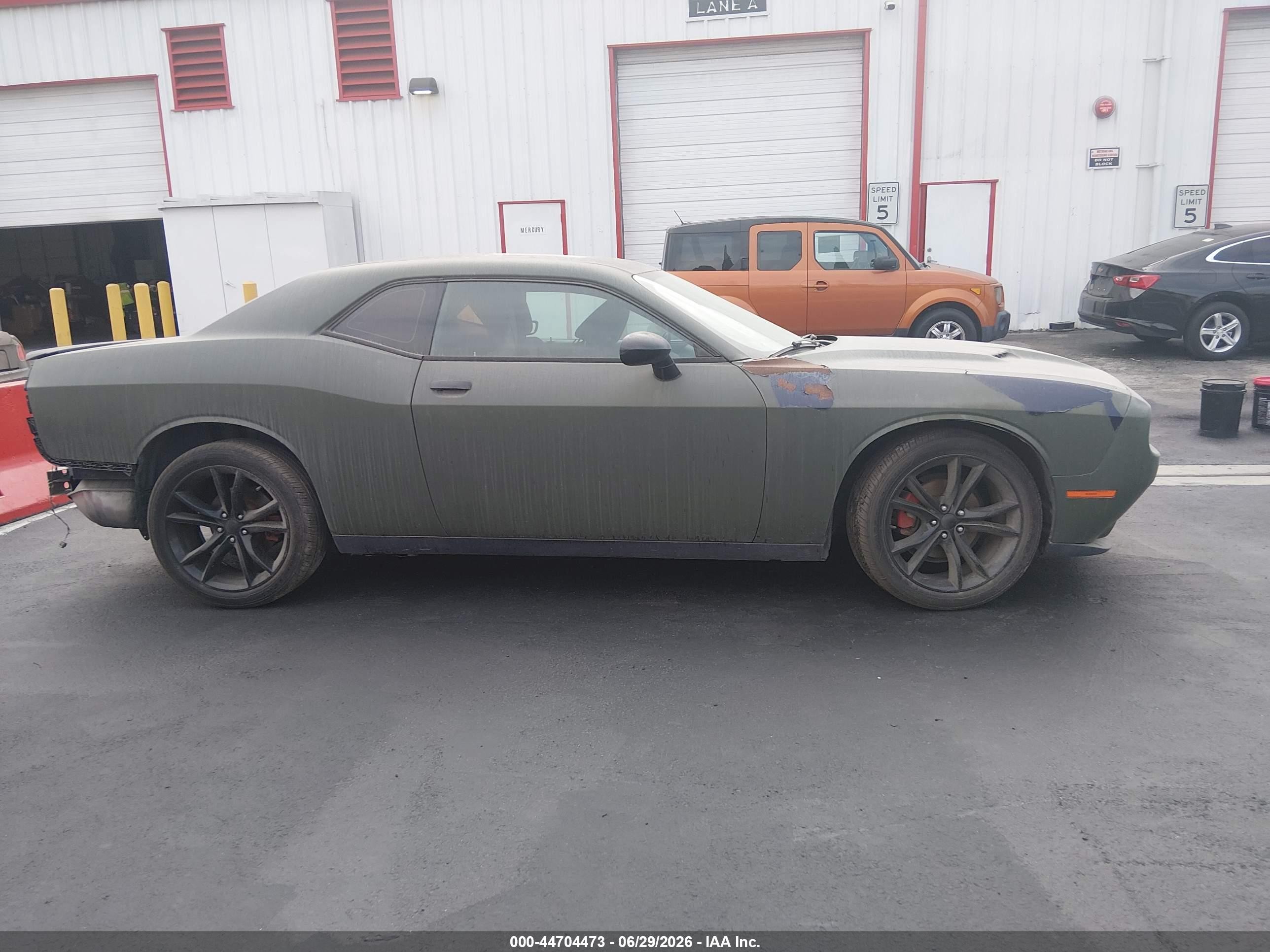 2015 Dodge Challenger Sxt Зеленый vin: 2C3CDZAG5FH723921