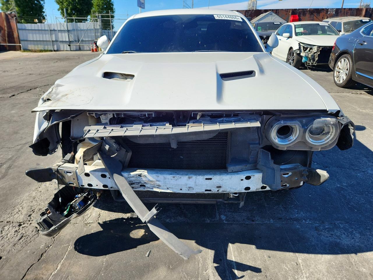 2015 Dodge Challenger Sxt White vin: 2C3CDZAG5FH740346