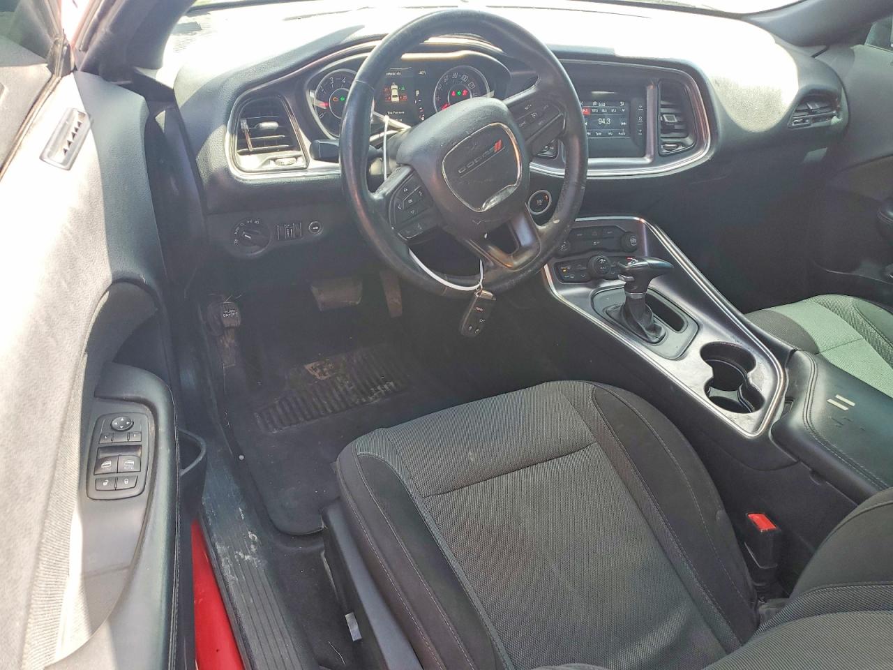 2015 Dodge Challenger Sxt Red vin: 2C3CDZAG5FH769779