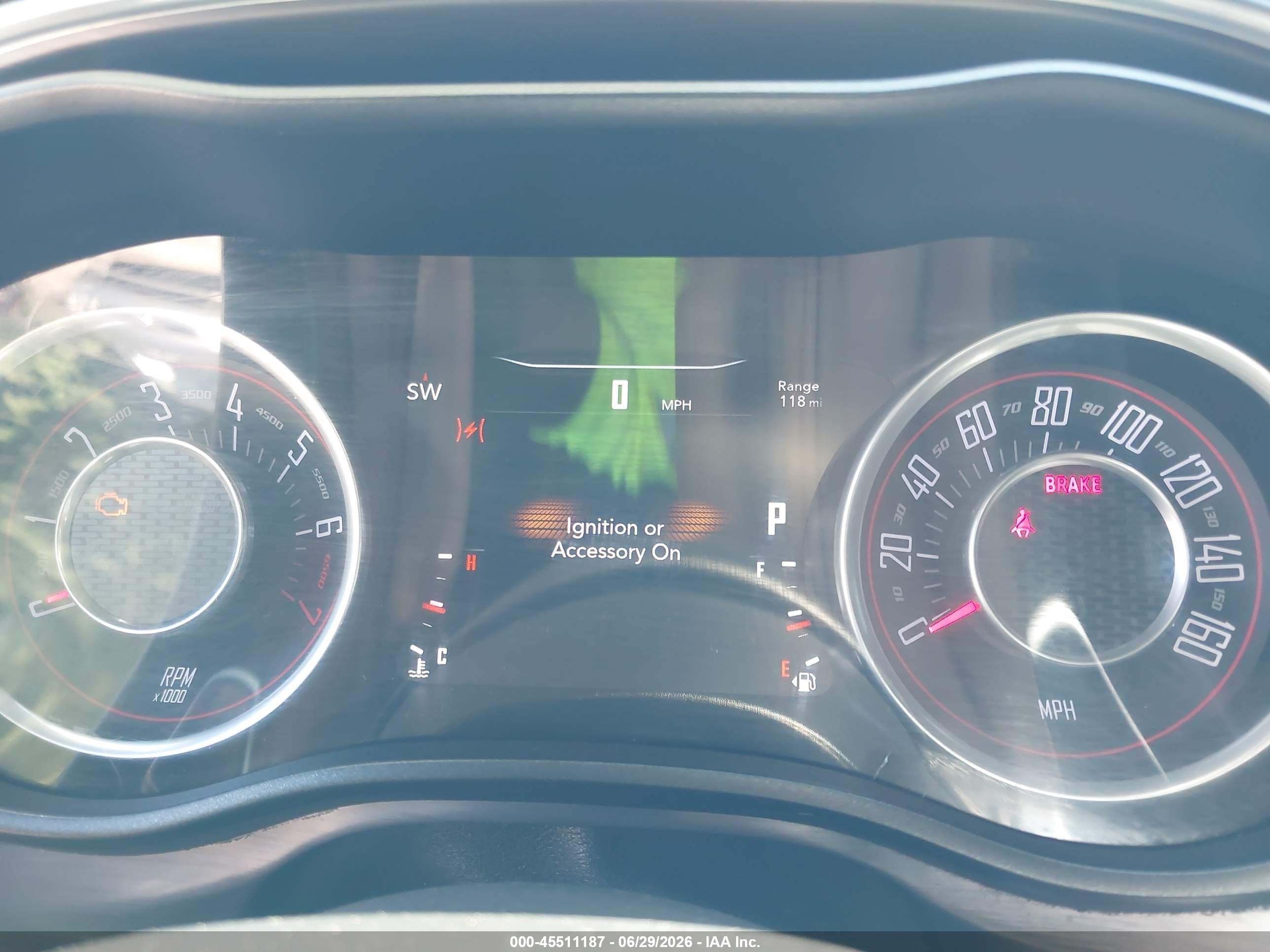 2015 Dodge Challenger Sxt Серый vin: 2C3CDZAG5FH821038