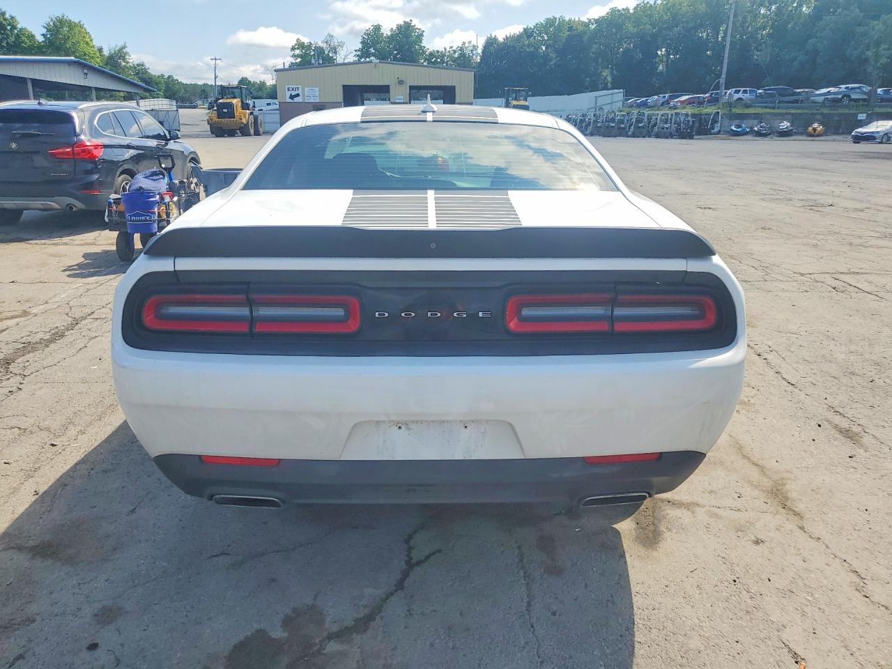 2016 Dodge Challenger Sxt White vin: 2C3CDZAG5GH184959