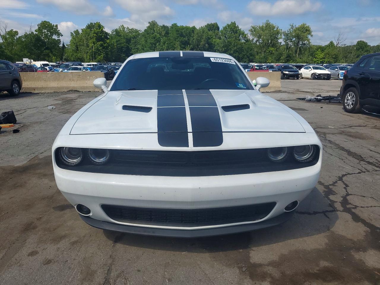 2016 Dodge Challenger Sxt White vin: 2C3CDZAG5GH184959