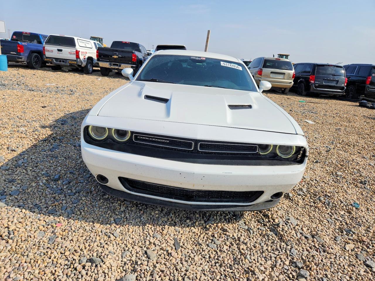 2016 Dodge Challenger Sxt White vin: 2C3CDZAG5GH284091