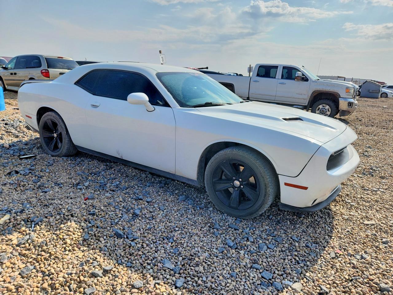 2016 Dodge Challenger Sxt White vin: 2C3CDZAG5GH284091