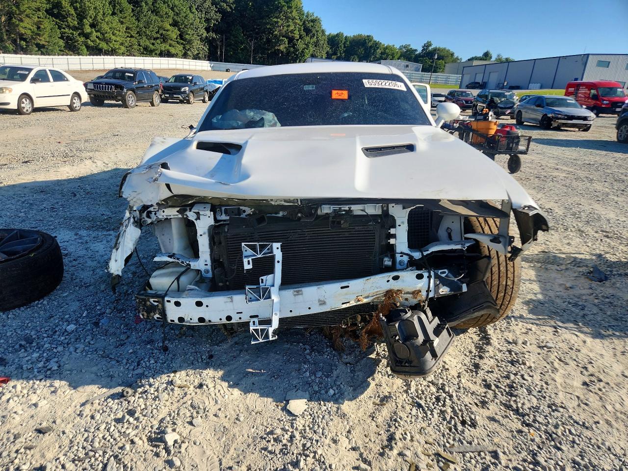 2017 Dodge Challenger Sxt White vin: 2C3CDZAG5HH573960