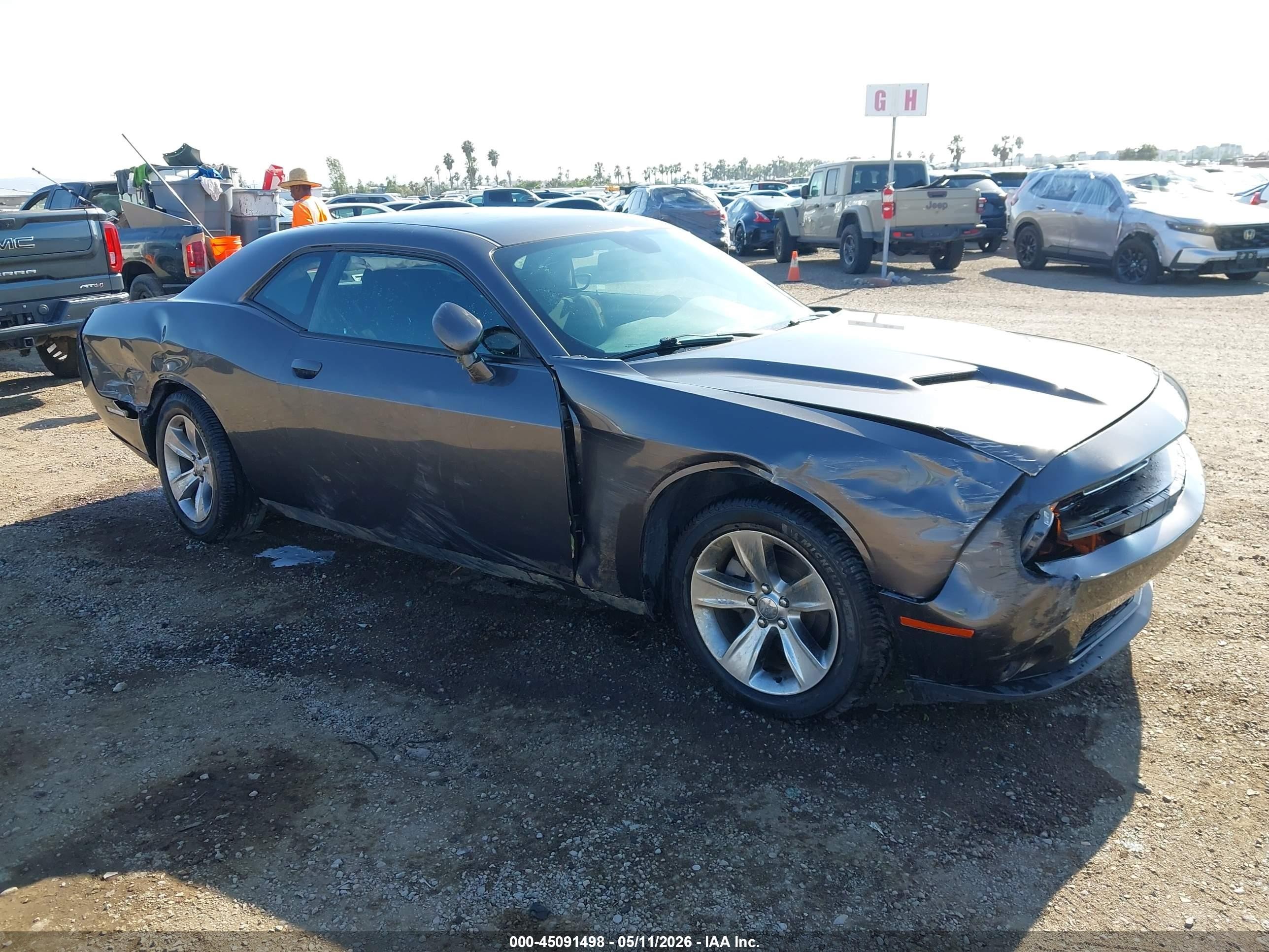 2C3CDZAG5HH629184
