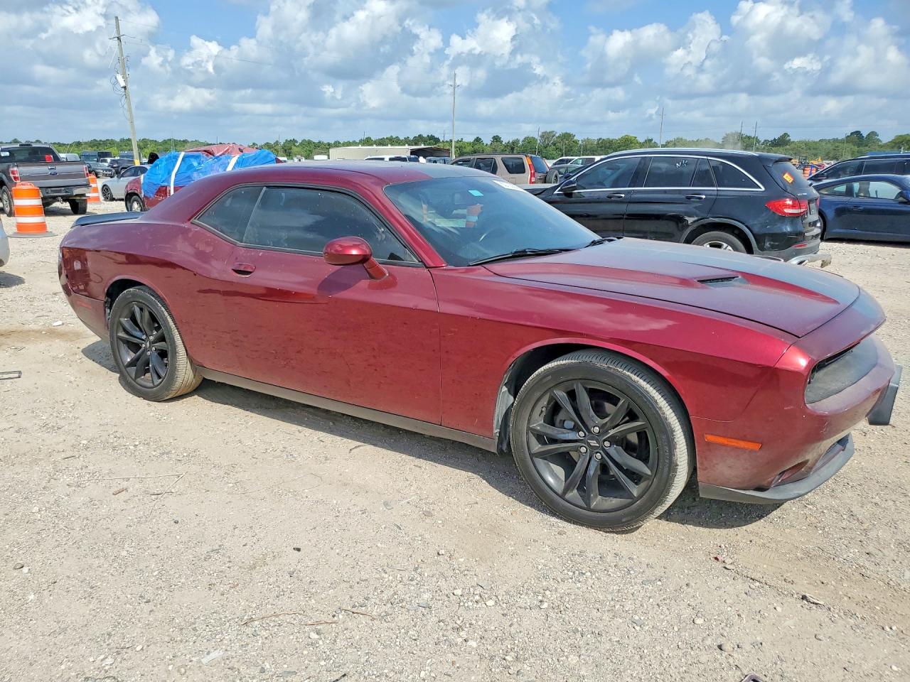 2018 Dodge Challenger Sxt Red vin: 2C3CDZAG5JH161477