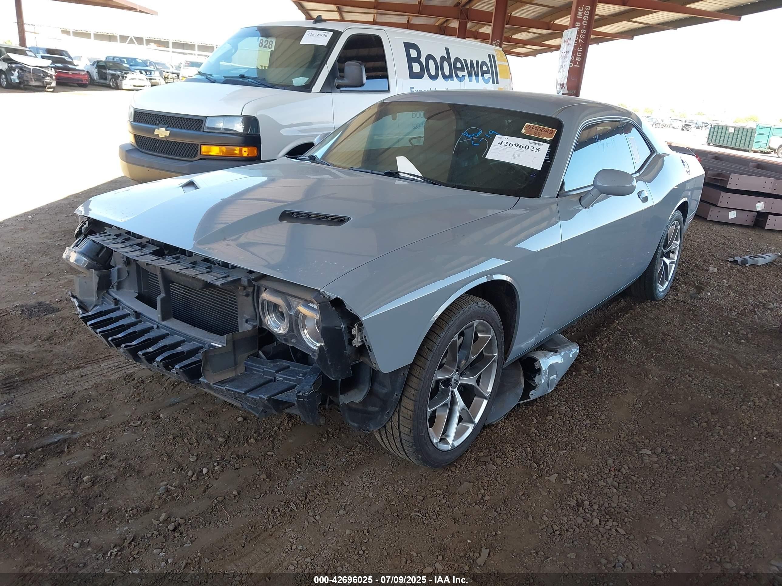 2020 Dodge Challenger Sxt Gray vin: 2C3CDZAG5LH213645