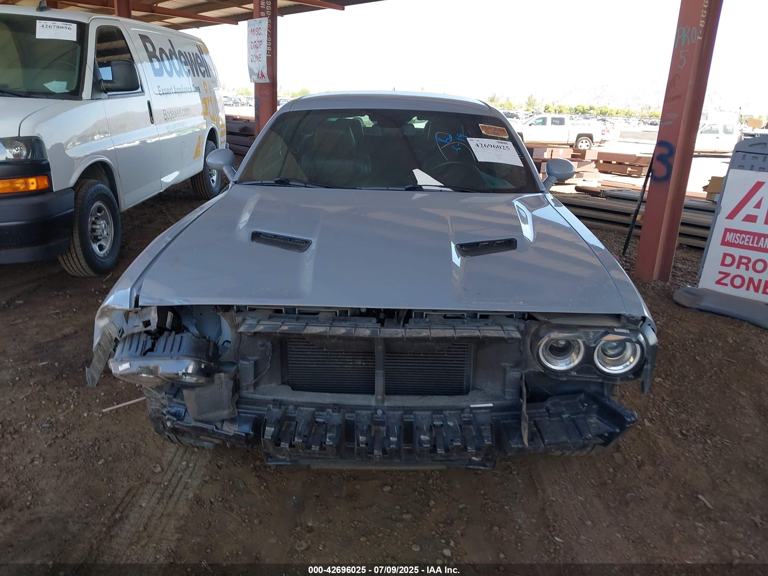 2020 Dodge Challenger Sxt Gray vin: 2C3CDZAG5LH213645