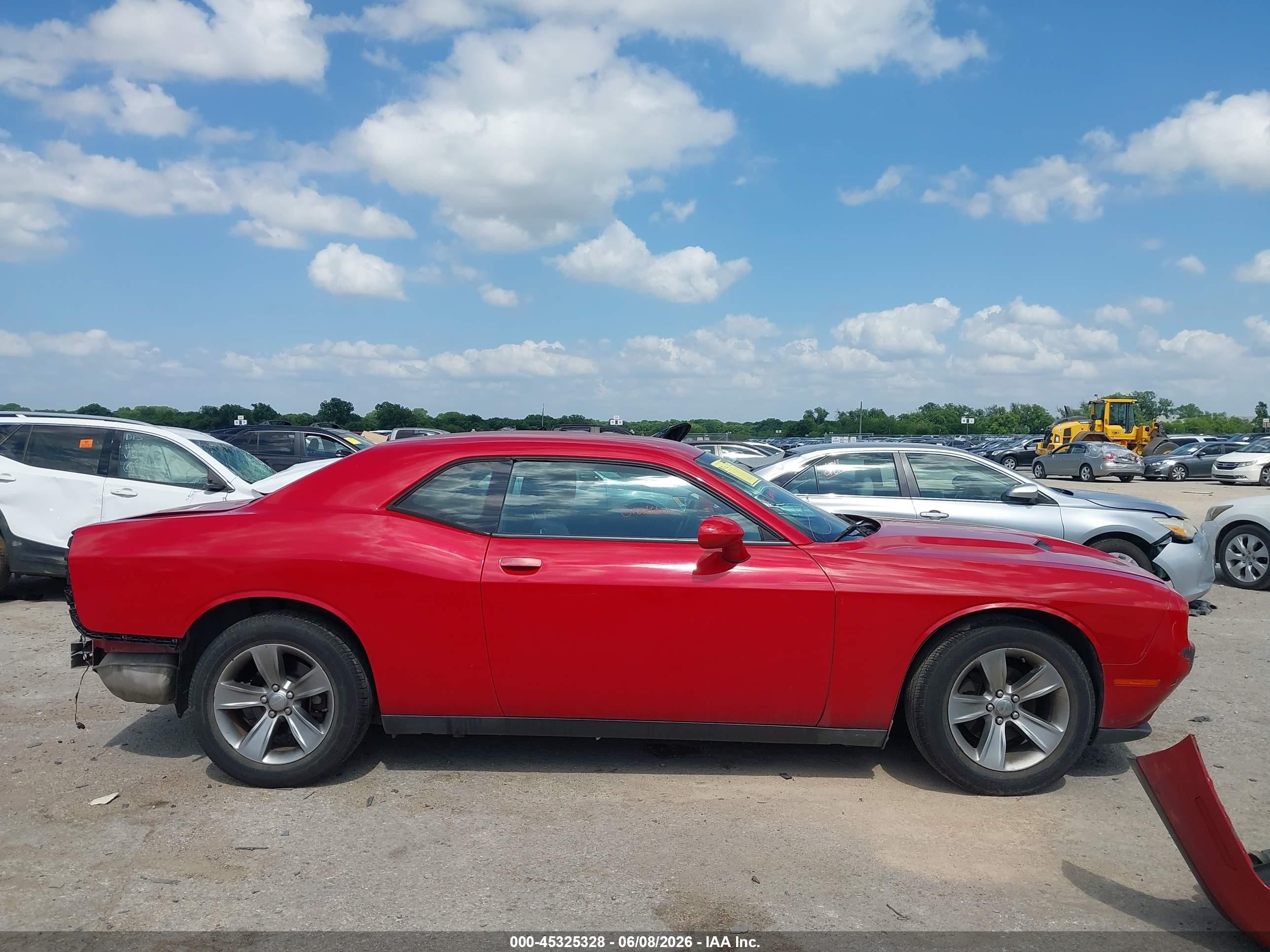 2015 Dodge Challenger Sxt Red vin: 2C3CDZAG6FH710918