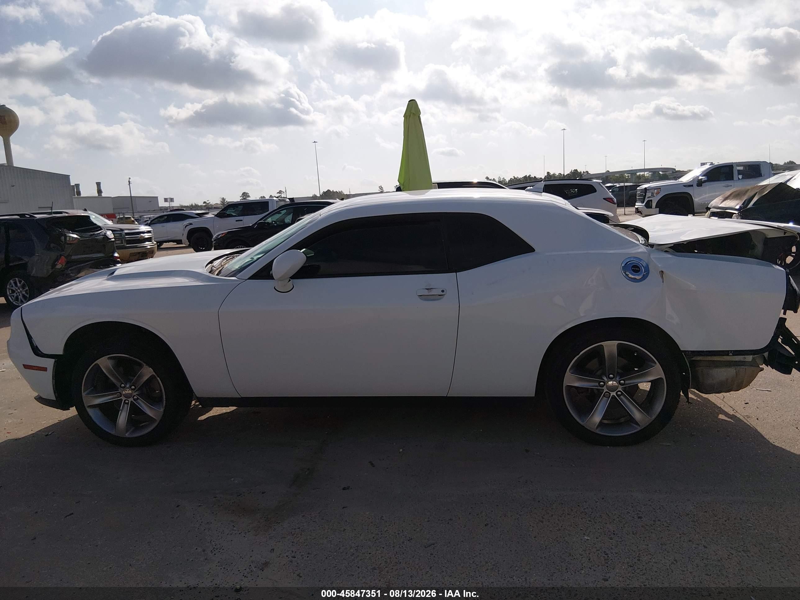 2015 Dodge Challenger Sxt White vin: 2C3CDZAG6FH723622
