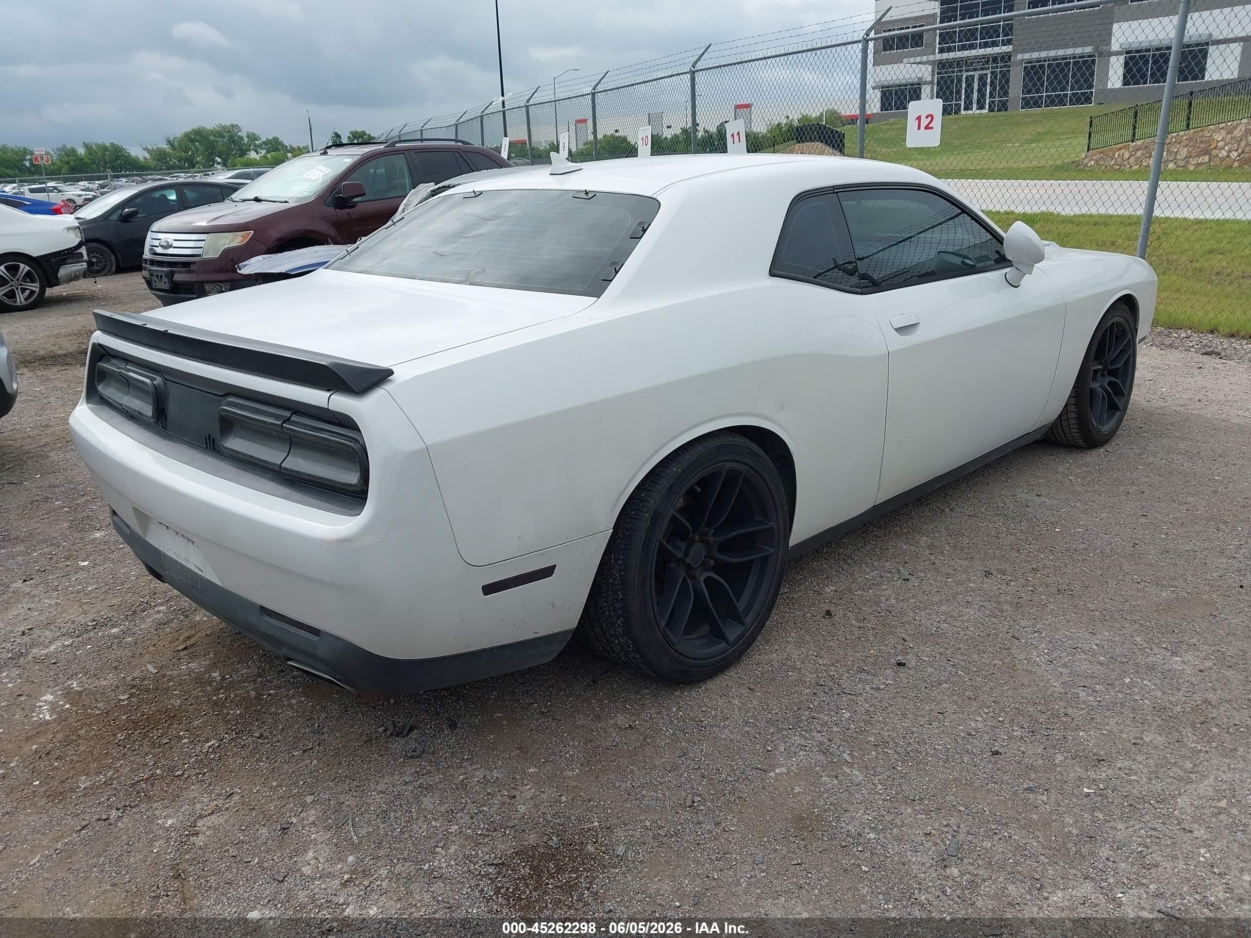 2015 Dodge Challenger Sxt White vin: 2C3CDZAG6FH737360