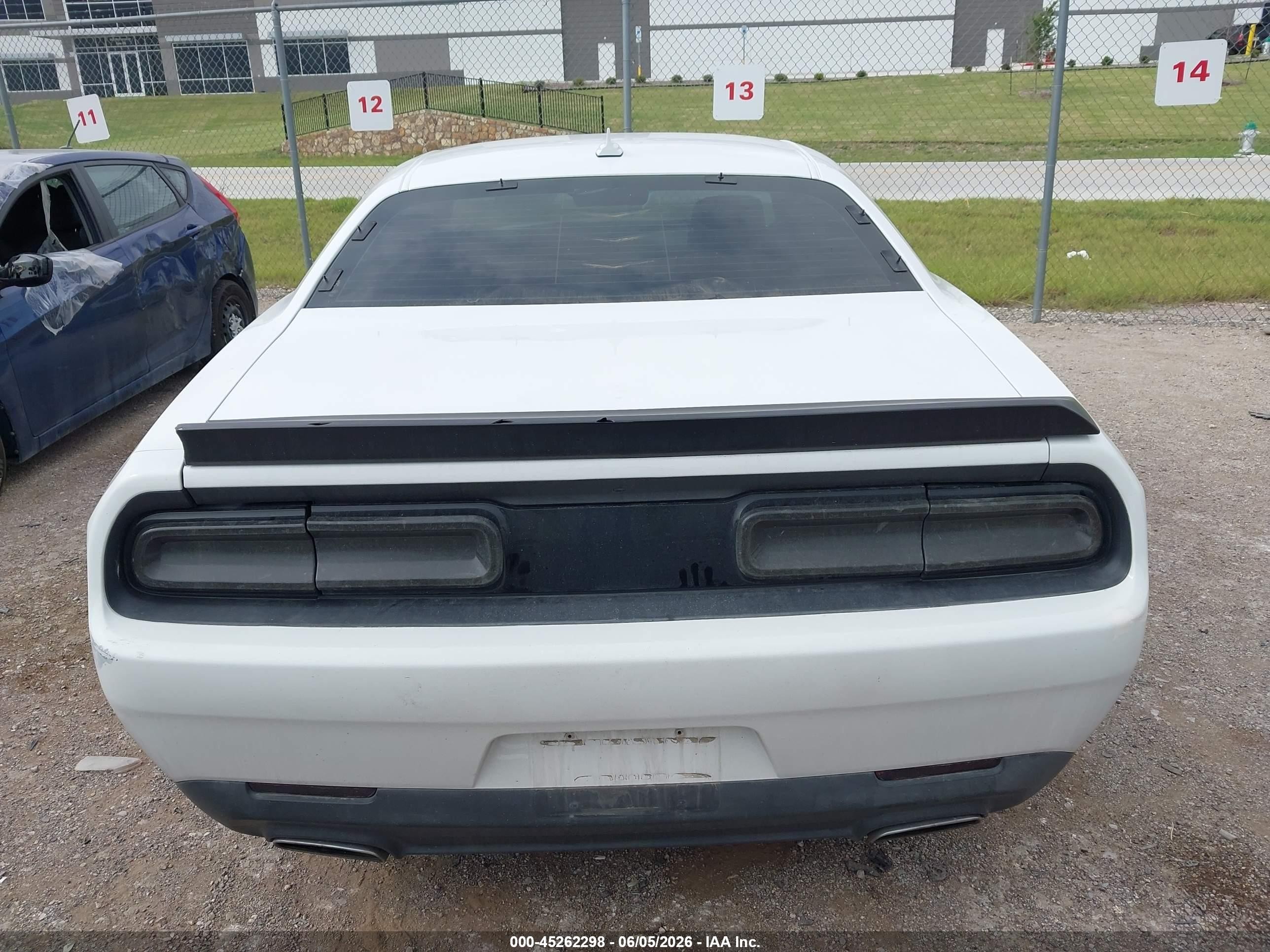 2015 Dodge Challenger Sxt White vin: 2C3CDZAG6FH737360