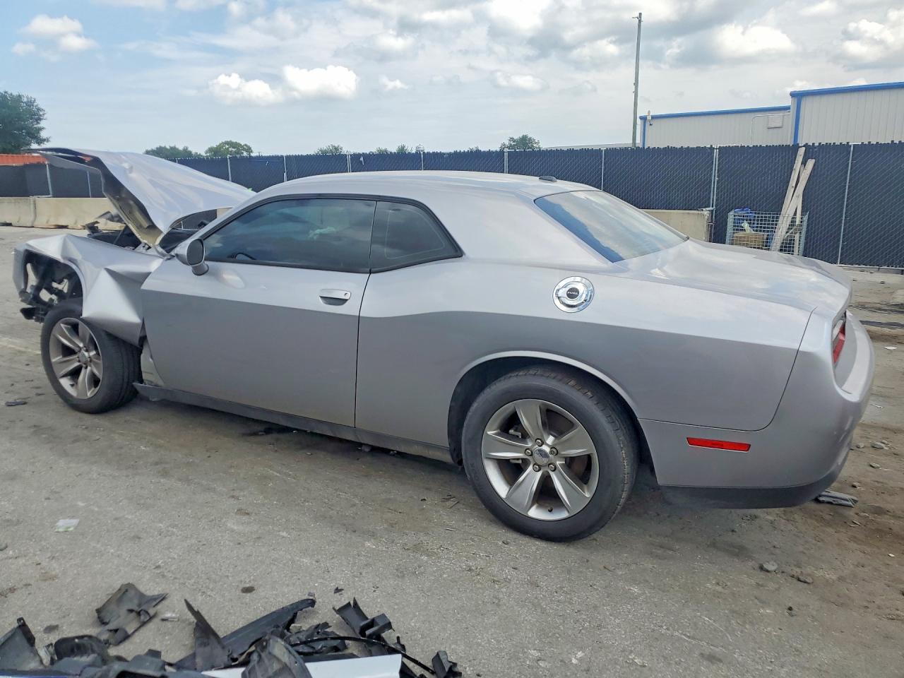2015 Dodge Challenger Sxt Silver vin: 2C3CDZAG6FH811392