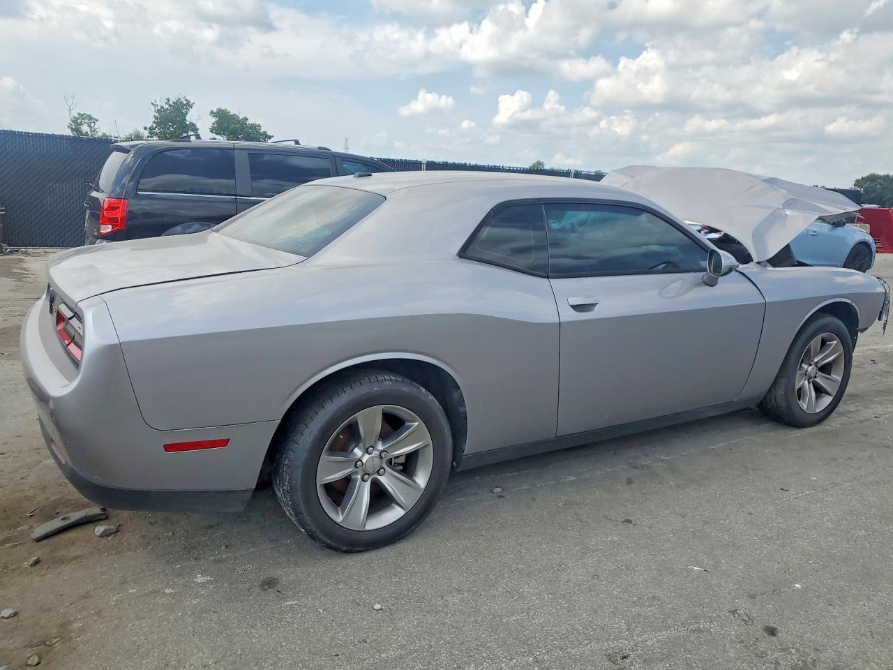 2015 Dodge Challenger Sxt Silver vin: 2C3CDZAG6FH811392