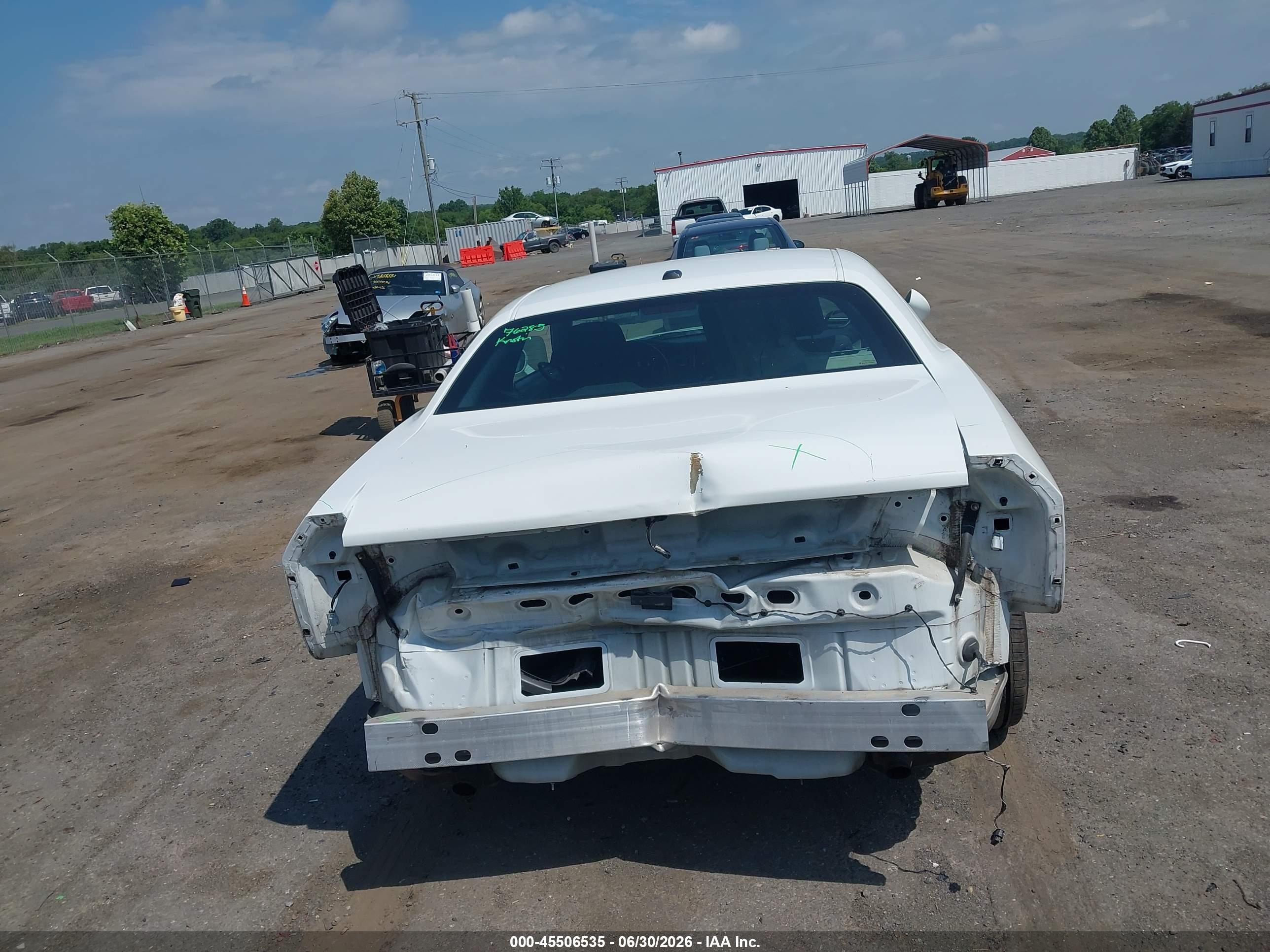 2015 Dodge Challenger Sxt White vin: 2C3CDZAG6FH894631