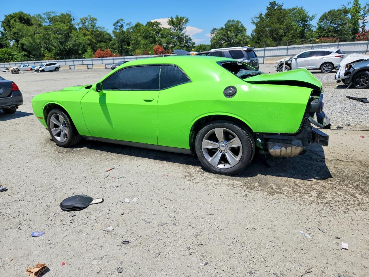 2017 Dodge Challenger Sxt Зеленый vin: 2C3CDZAG6HH592419