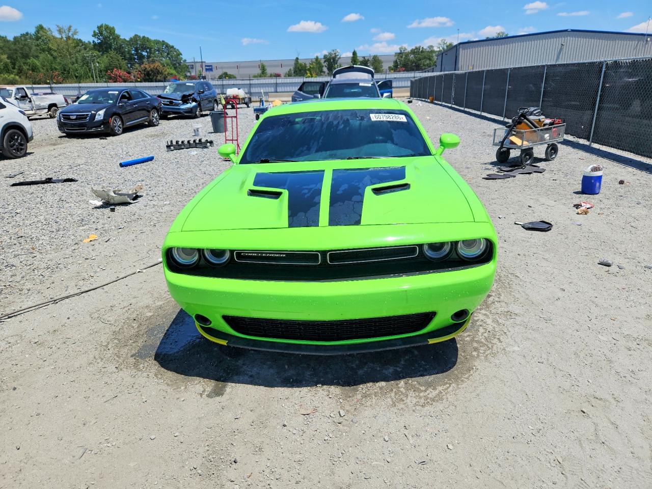 2017 Dodge Challenger Sxt Зеленый vin: 2C3CDZAG6HH592419