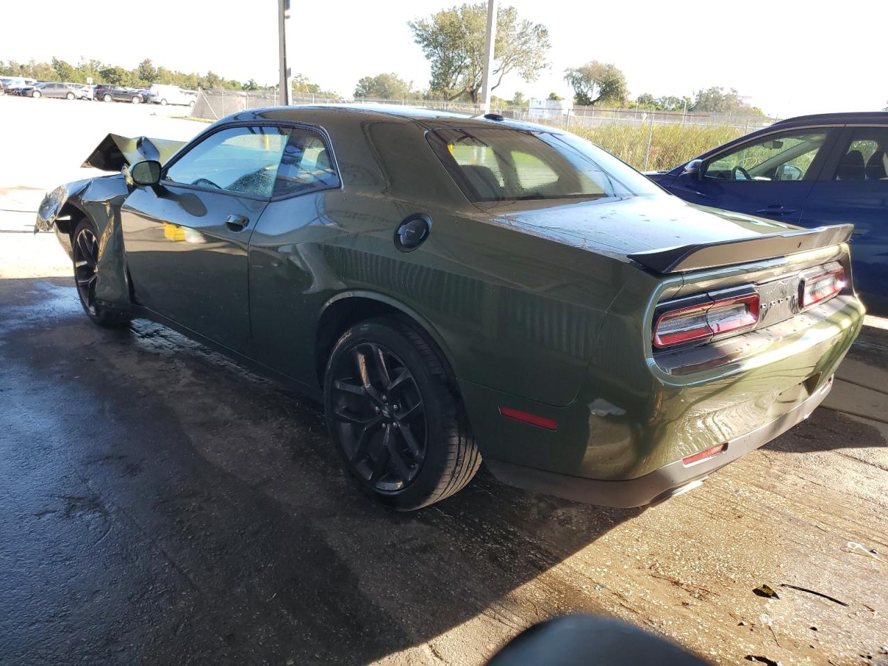 2022 Dodge Challenger Sxt Green vin: 2C3CDZAG6NH238525