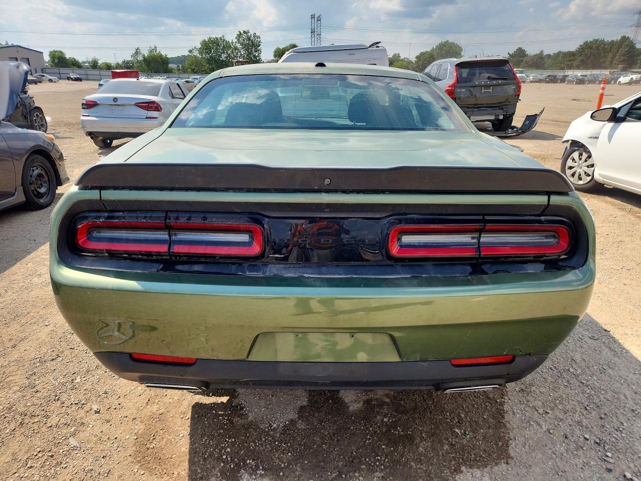 2022 Dodge Challenger Sxt Green vin: 2C3CDZAG6NH238525