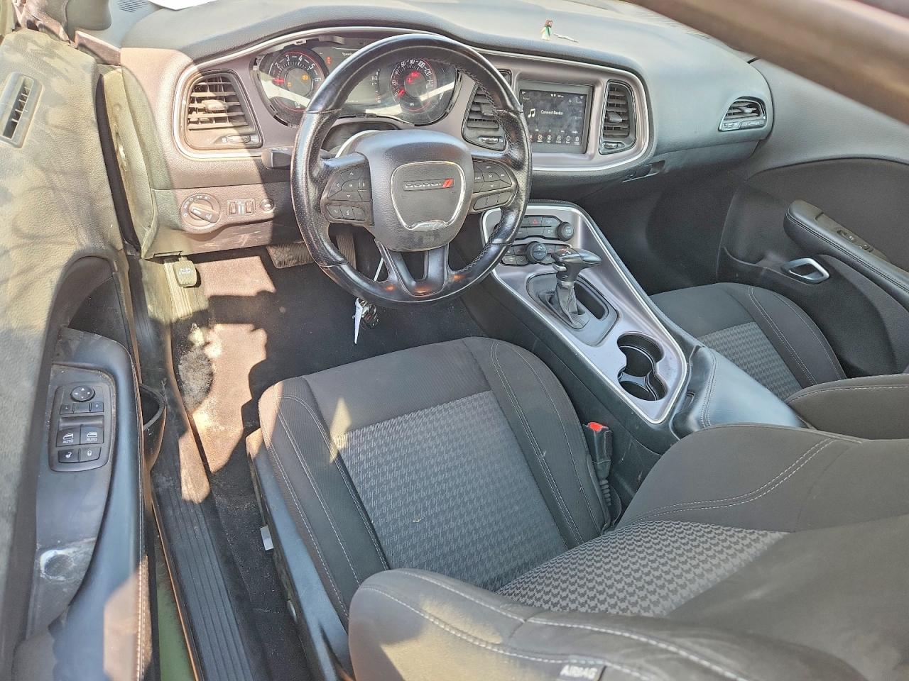 2022 Dodge Challenger Sxt Green vin: 2C3CDZAG6NH238525