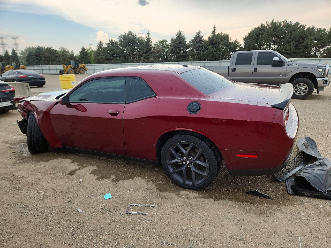 2023 Dodge Challenger Sxt Maroon vin: 2C3CDZAG6PH642024