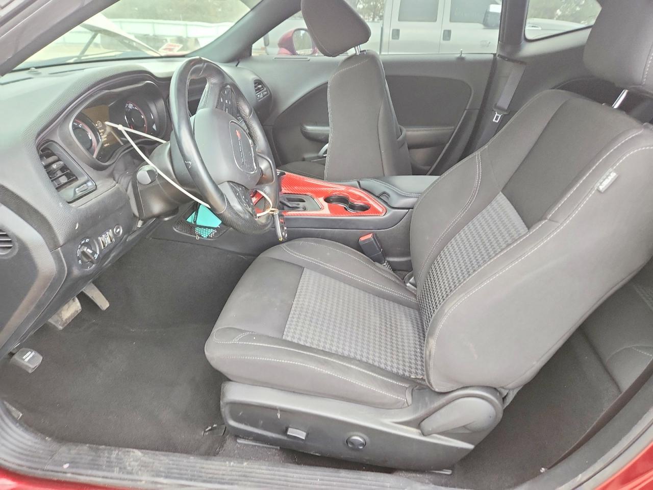 2023 Dodge Challenger Sxt Maroon vin: 2C3CDZAG6PH642024