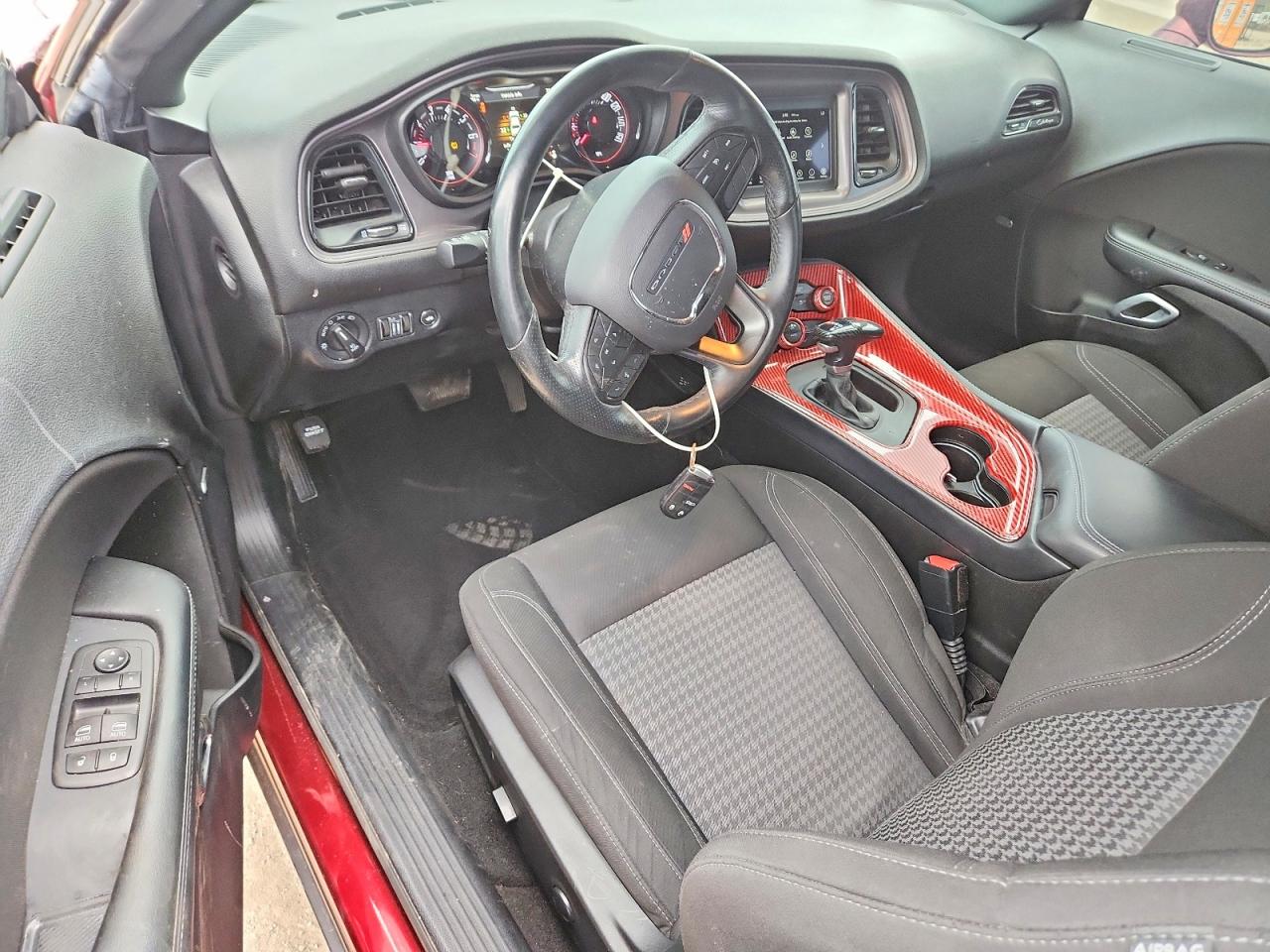 2023 Dodge Challenger Sxt Maroon vin: 2C3CDZAG6PH642024