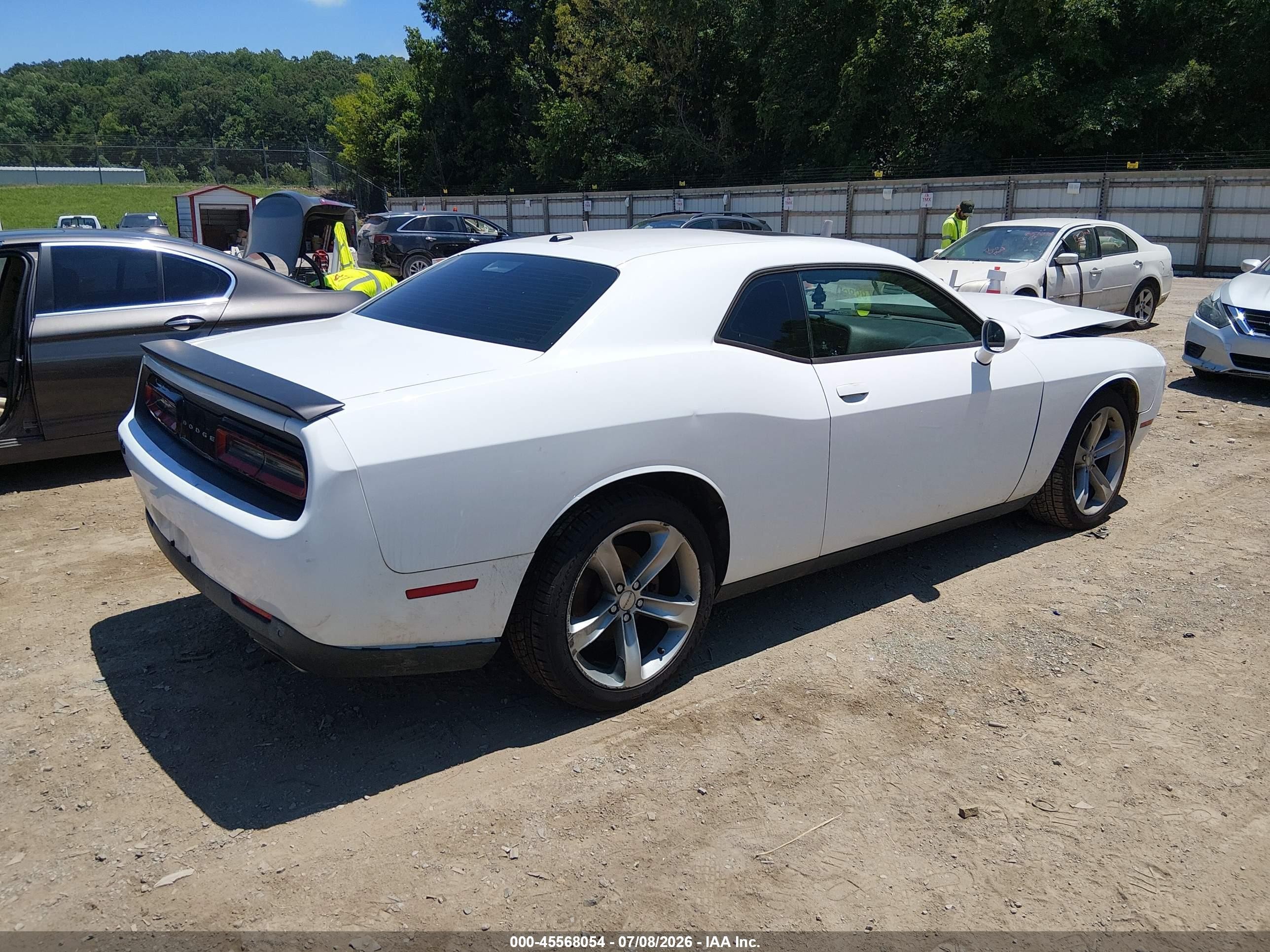 2015 Dodge Challenger Sxt White vin: 2C3CDZAG7FH747654