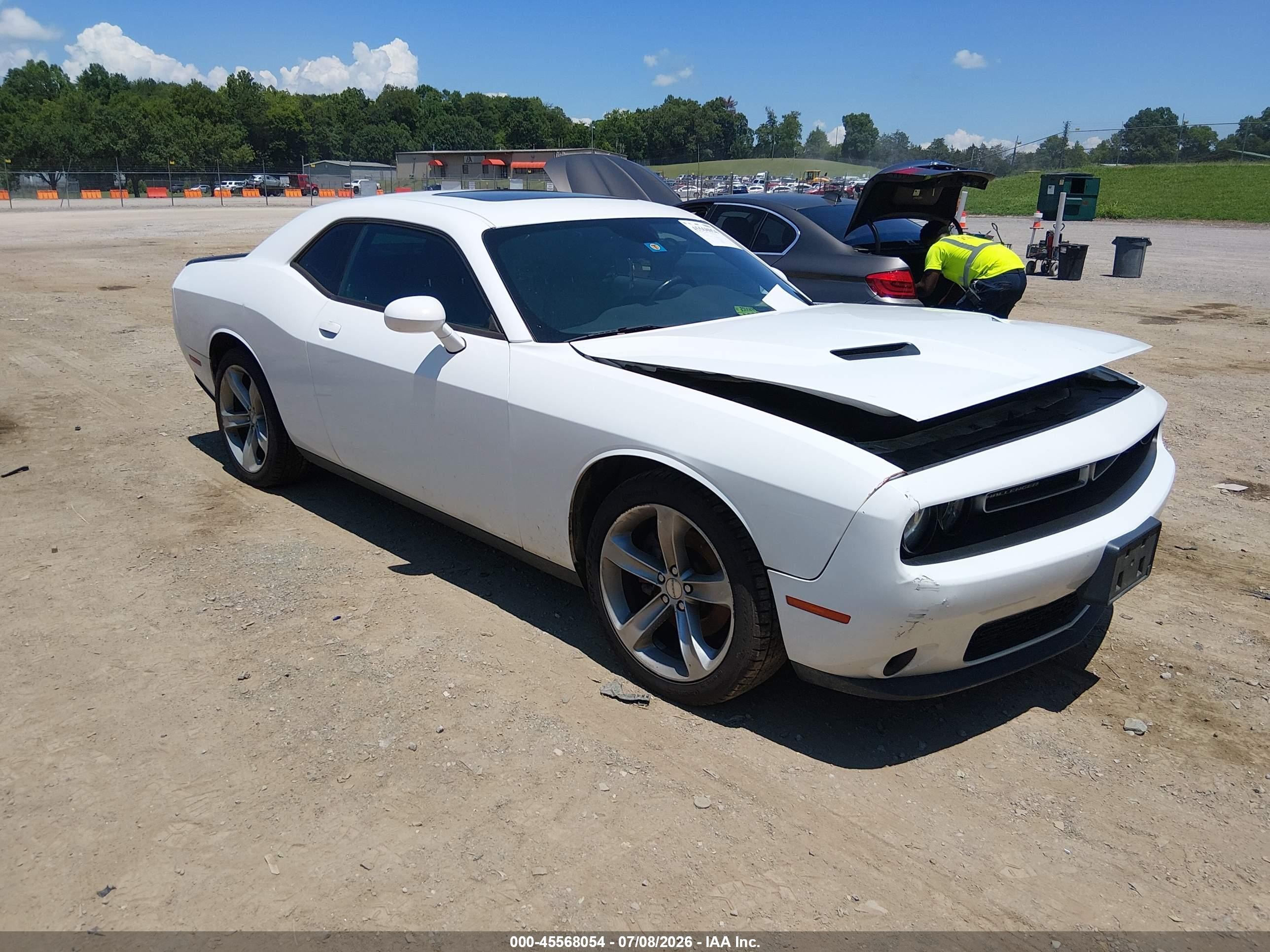 2015 Dodge Challenger Sxt White vin: 2C3CDZAG7FH747654