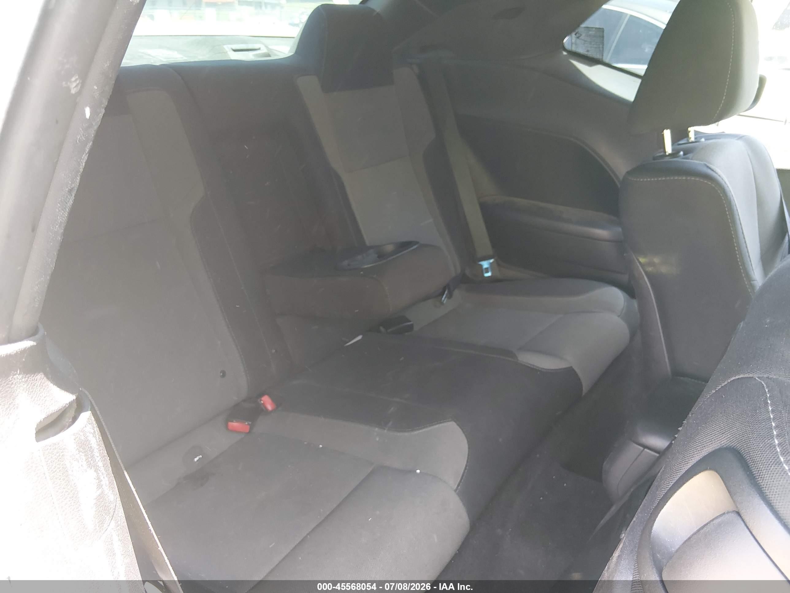 2015 Dodge Challenger Sxt White vin: 2C3CDZAG7FH747654