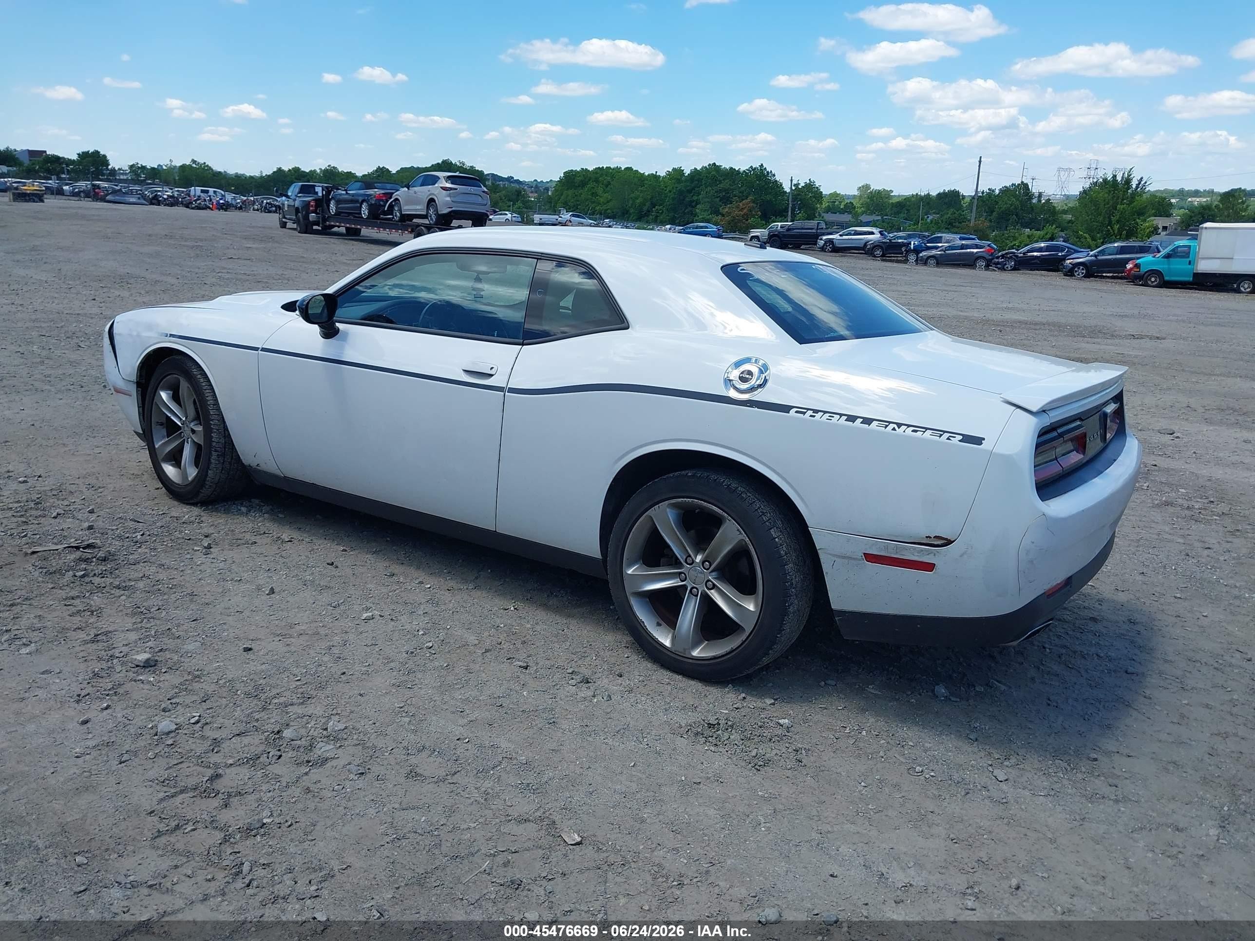 2015 Dodge Challenger Sxt Белый vin: 2C3CDZAG7FH873660