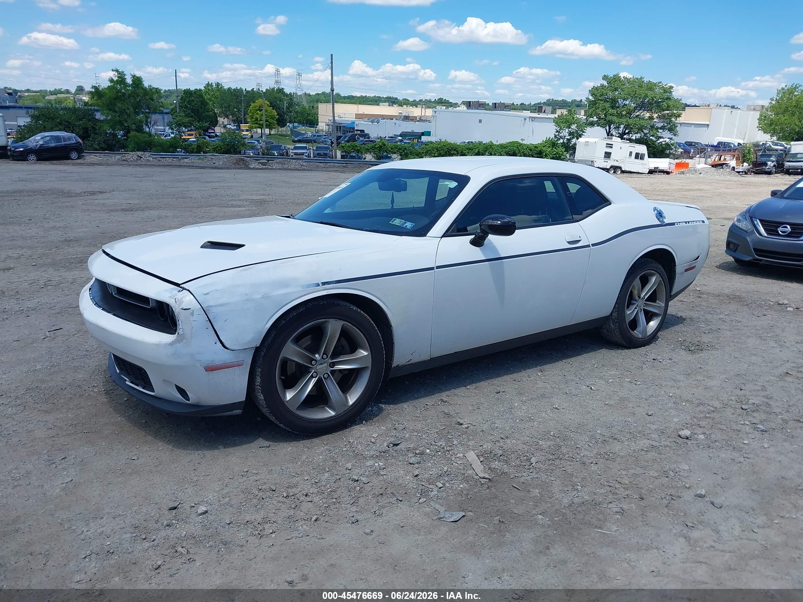 2015 Dodge Challenger Sxt Белый vin: 2C3CDZAG7FH873660