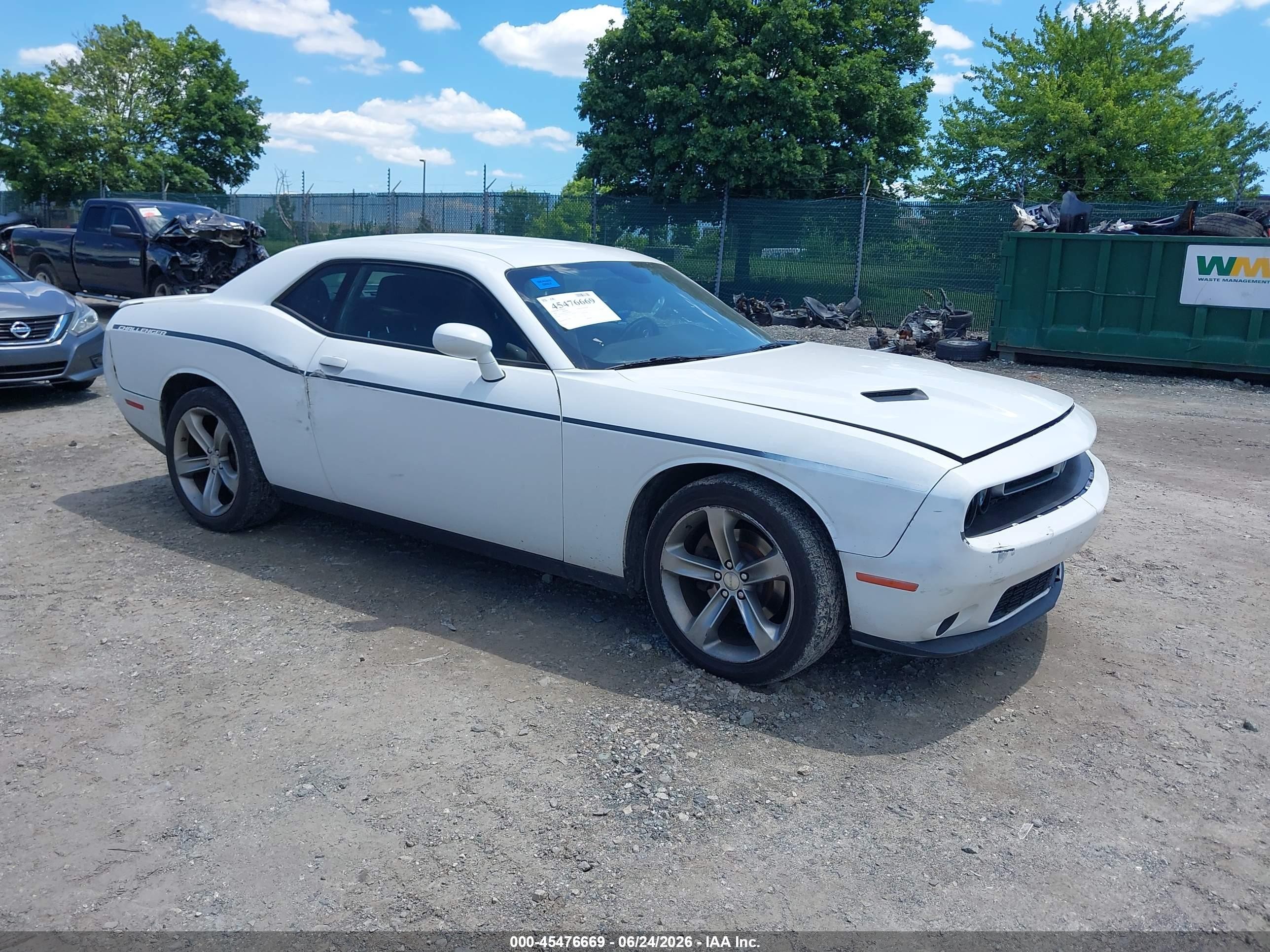2015 Dodge Challenger Sxt Белый vin: 2C3CDZAG7FH873660