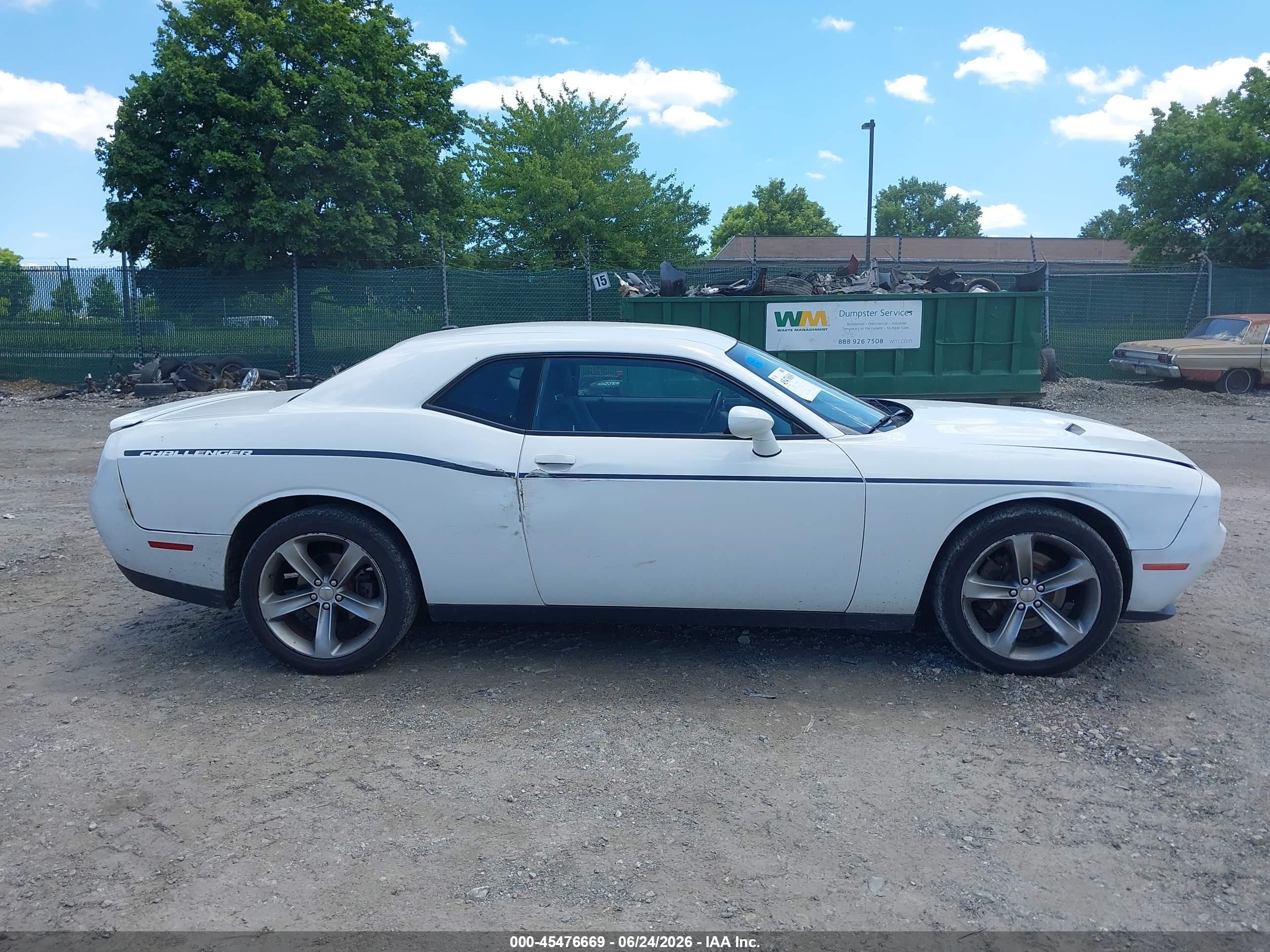 2015 Dodge Challenger Sxt Белый vin: 2C3CDZAG7FH873660