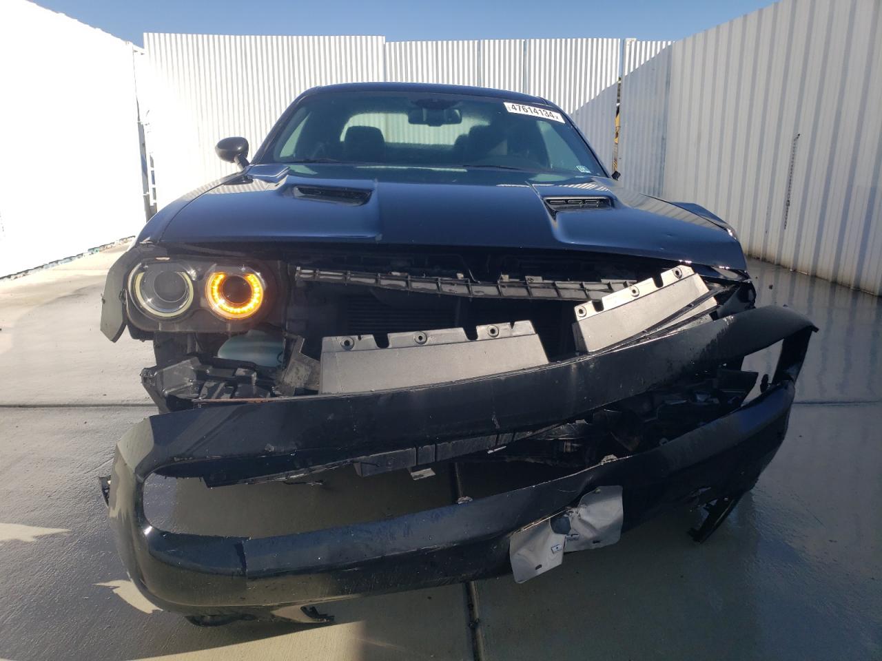 2016 Dodge Challenger Sxt Серый vin: 2C3CDZAG7GH184090