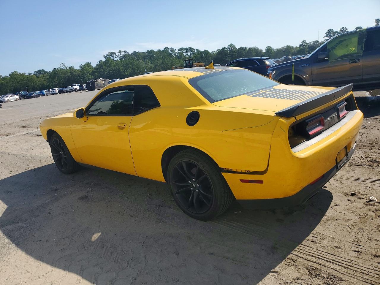 2017 Dodge Challenger Sxt Yellow vin: 2C3CDZAG7HH636430
