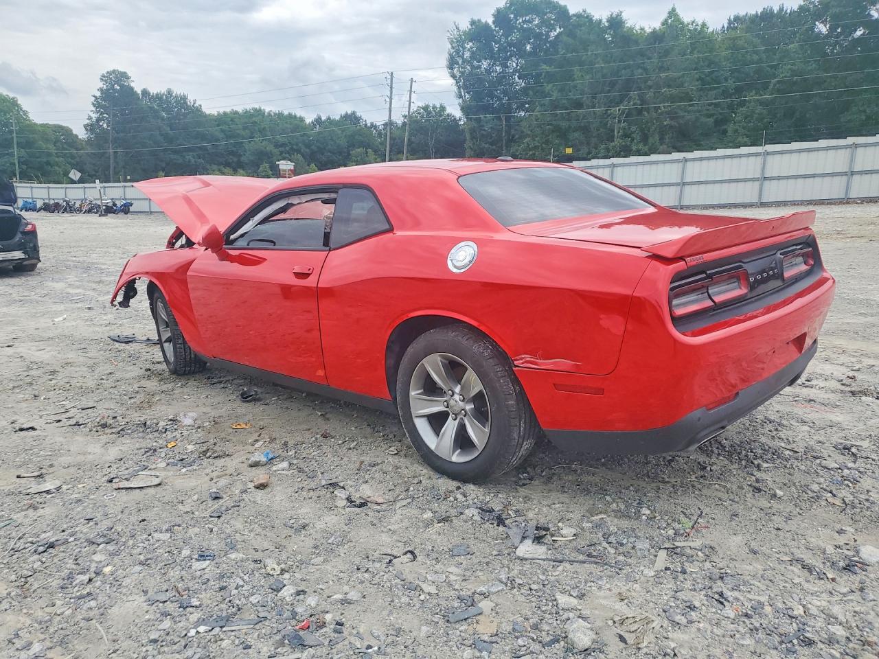 2018 Dodge Challenger Sxt Red vin: 2C3CDZAG7JH116220