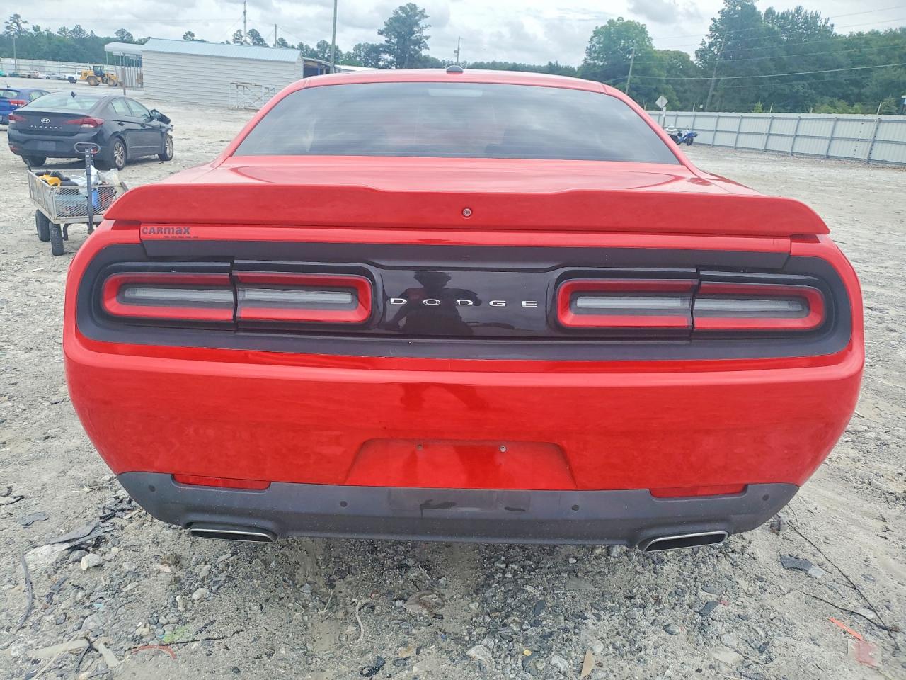 2018 Dodge Challenger Sxt Red vin: 2C3CDZAG7JH116220