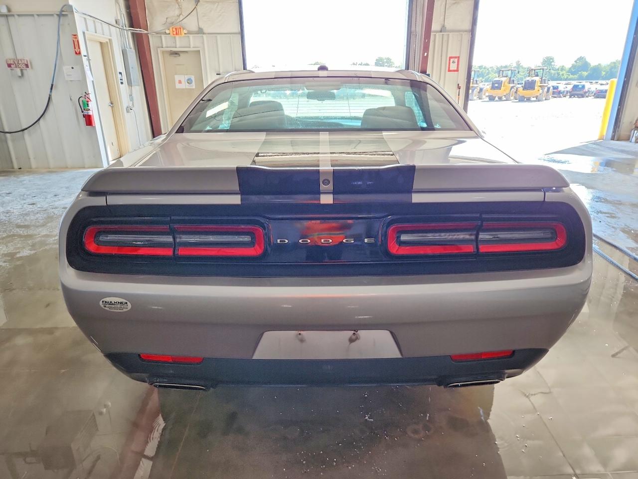 2018 Dodge Challenger Sxt Silver vin: 2C3CDZAG7JH121790