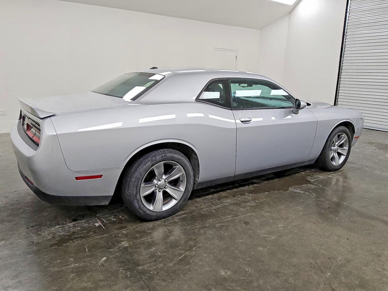 2020 Dodge Challenger Sxt Silver vin: 2C3CDZAG7LH230382