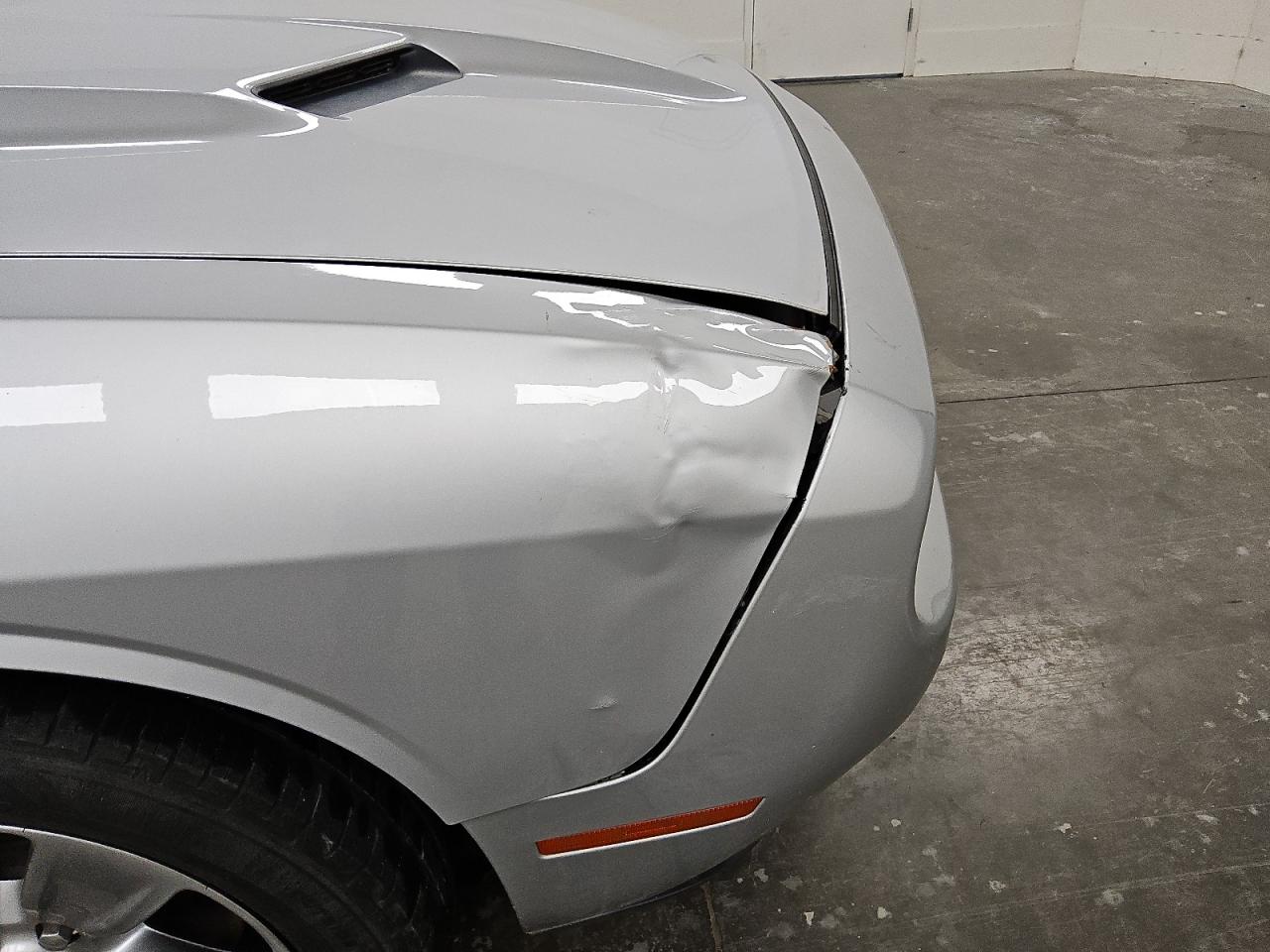 2020 Dodge Challenger Sxt Silver vin: 2C3CDZAG7LH230382 Damage: Right Front Fender, Dent(S) W/ Paint Dmg, > 12 Inches