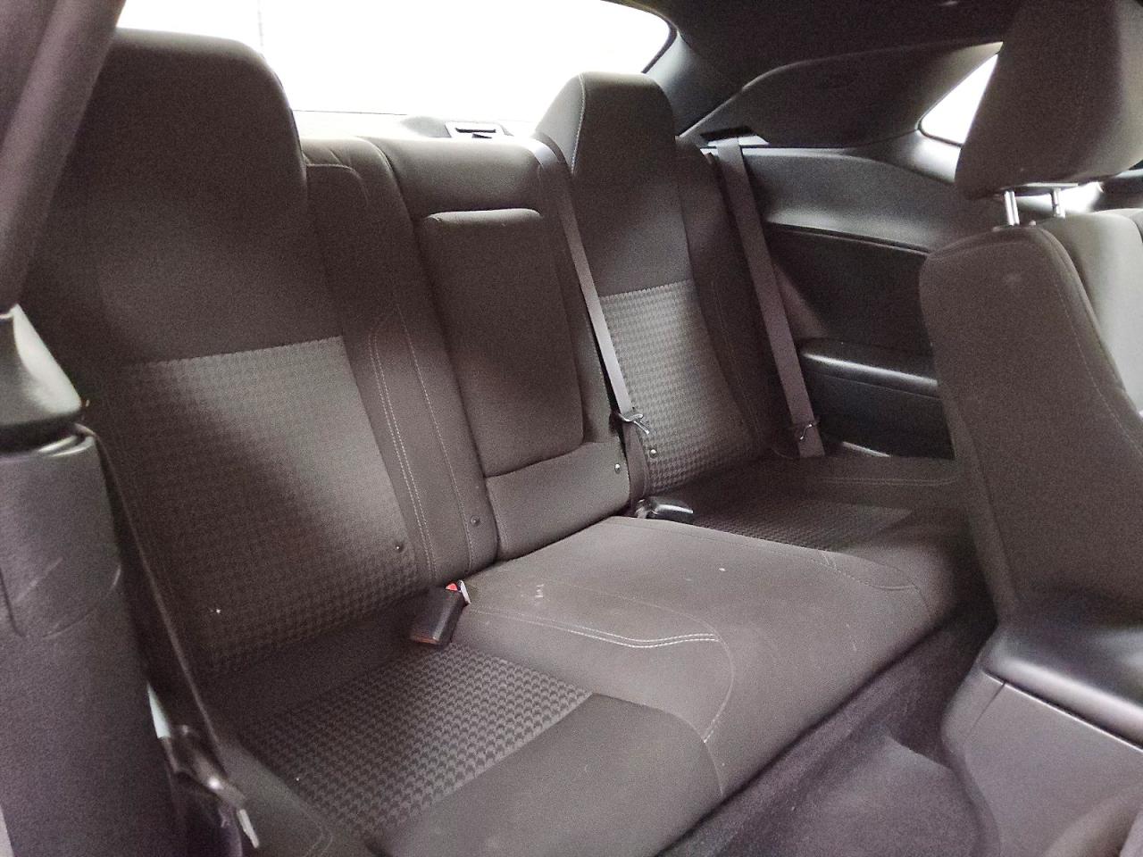 2020 Dodge Challenger Sxt Silver vin: 2C3CDZAG7LH230382