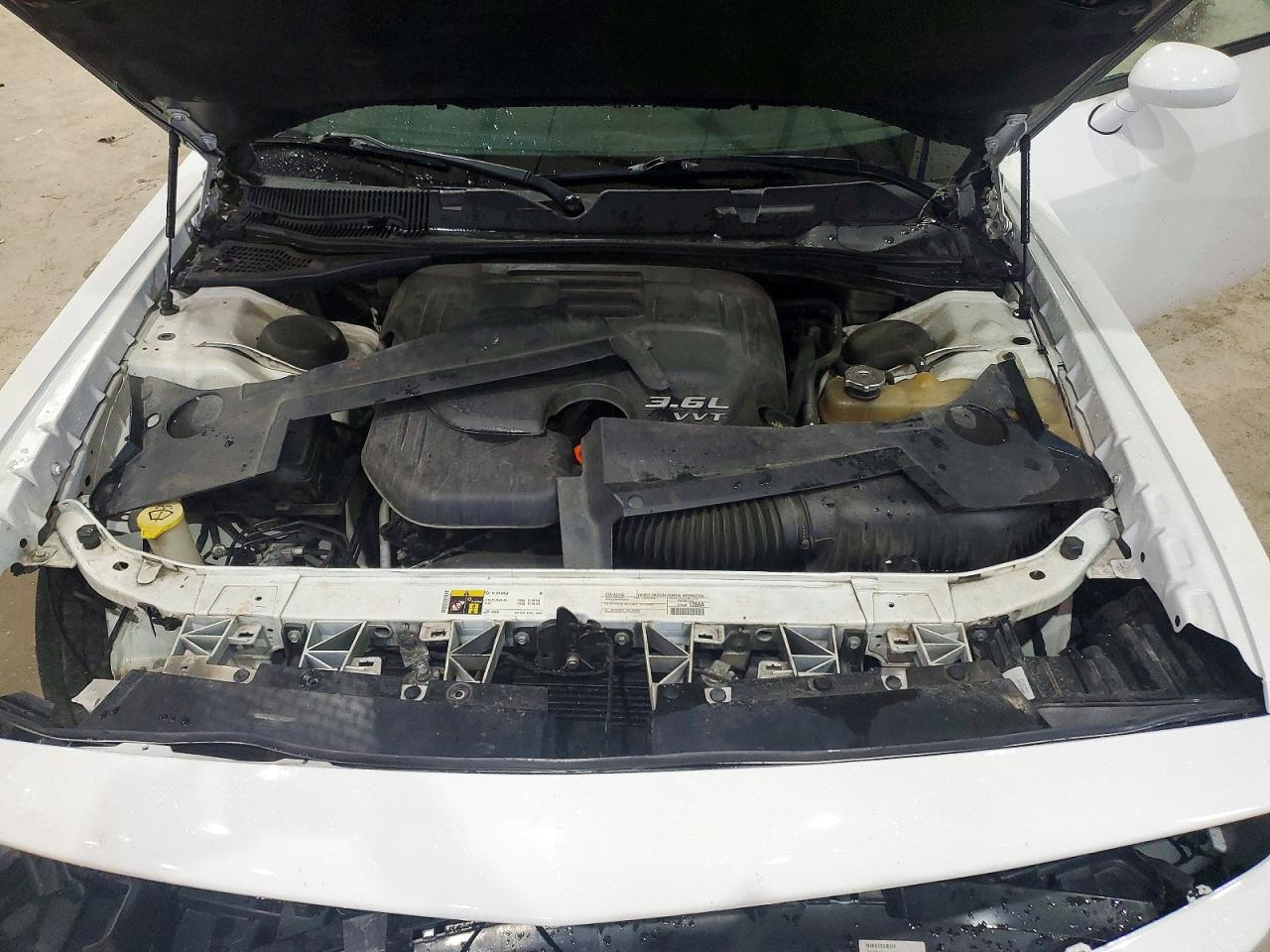 2015 Dodge Challenger Sxt White vin: 2C3CDZAG8FH740132
