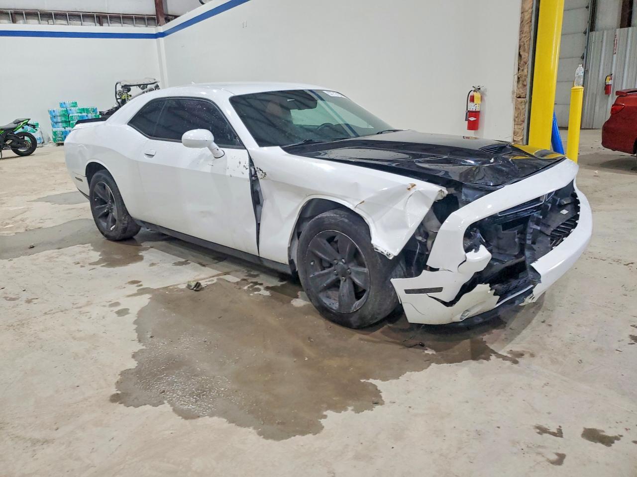 2015 Dodge Challenger Sxt White vin: 2C3CDZAG8FH740132