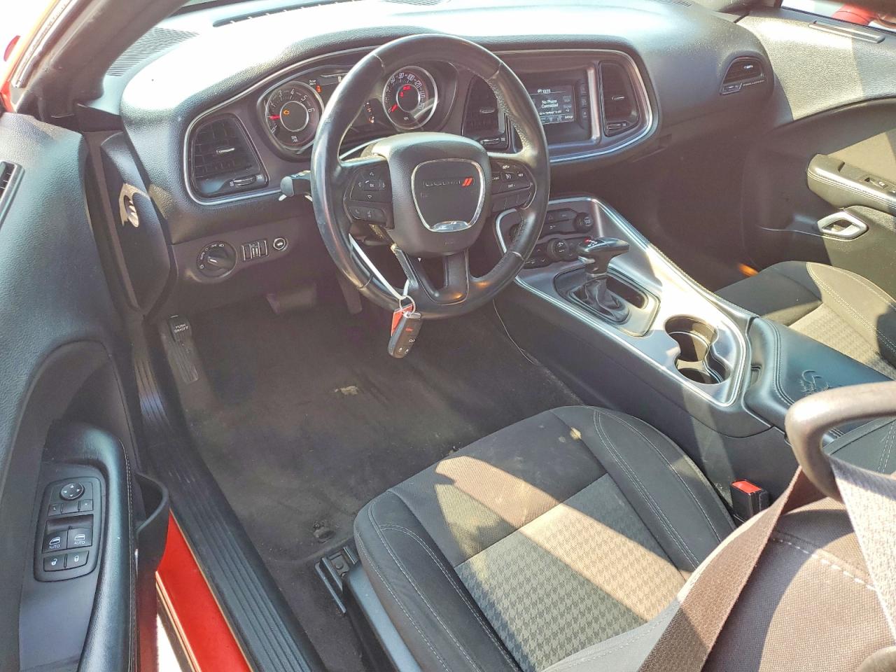 2015 Dodge Challenger Sxt Red vin: 2C3CDZAG8FH798144
